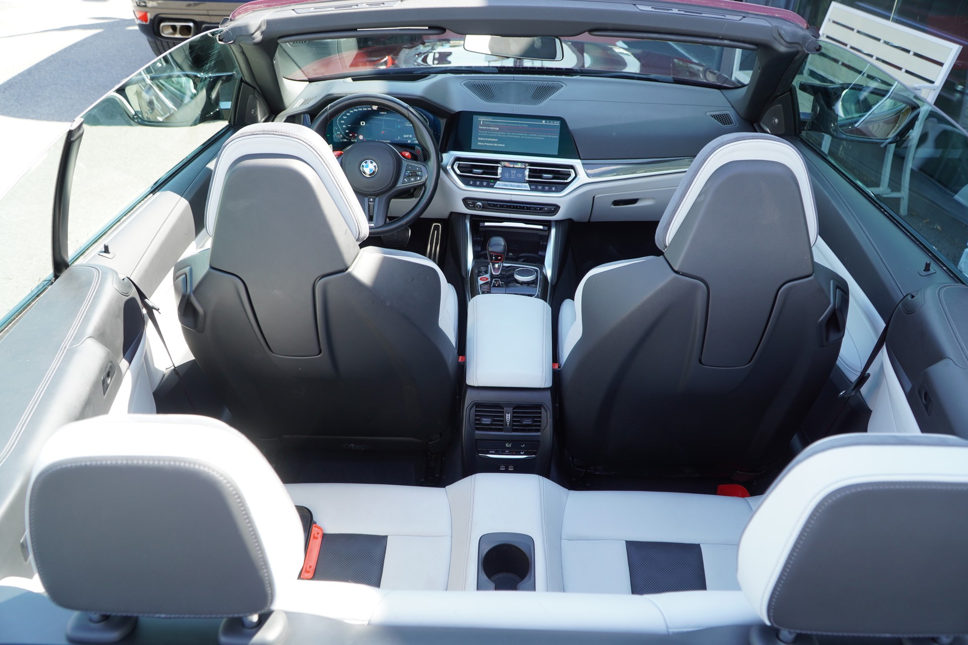 BMW M4 Cabrio Competition M xDrive-image-9