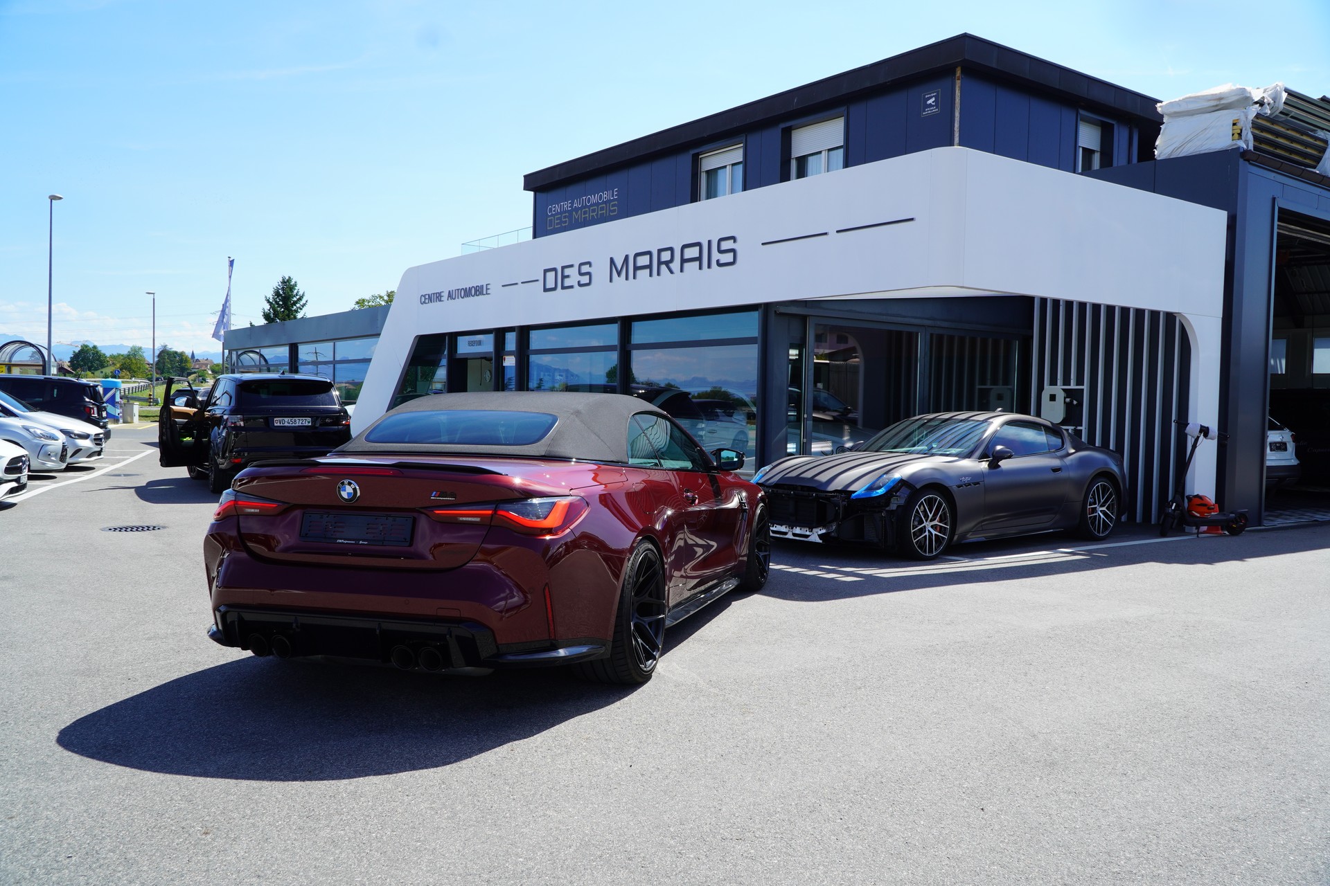 BMW M4 Cabrio Competition M xDrive-image-4