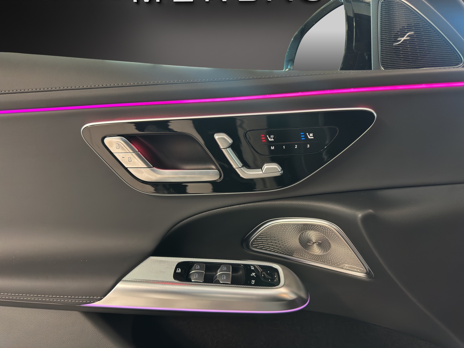 MERCEDES-BENZ E 53 AMG Hybrid 4Matic+-image-12
