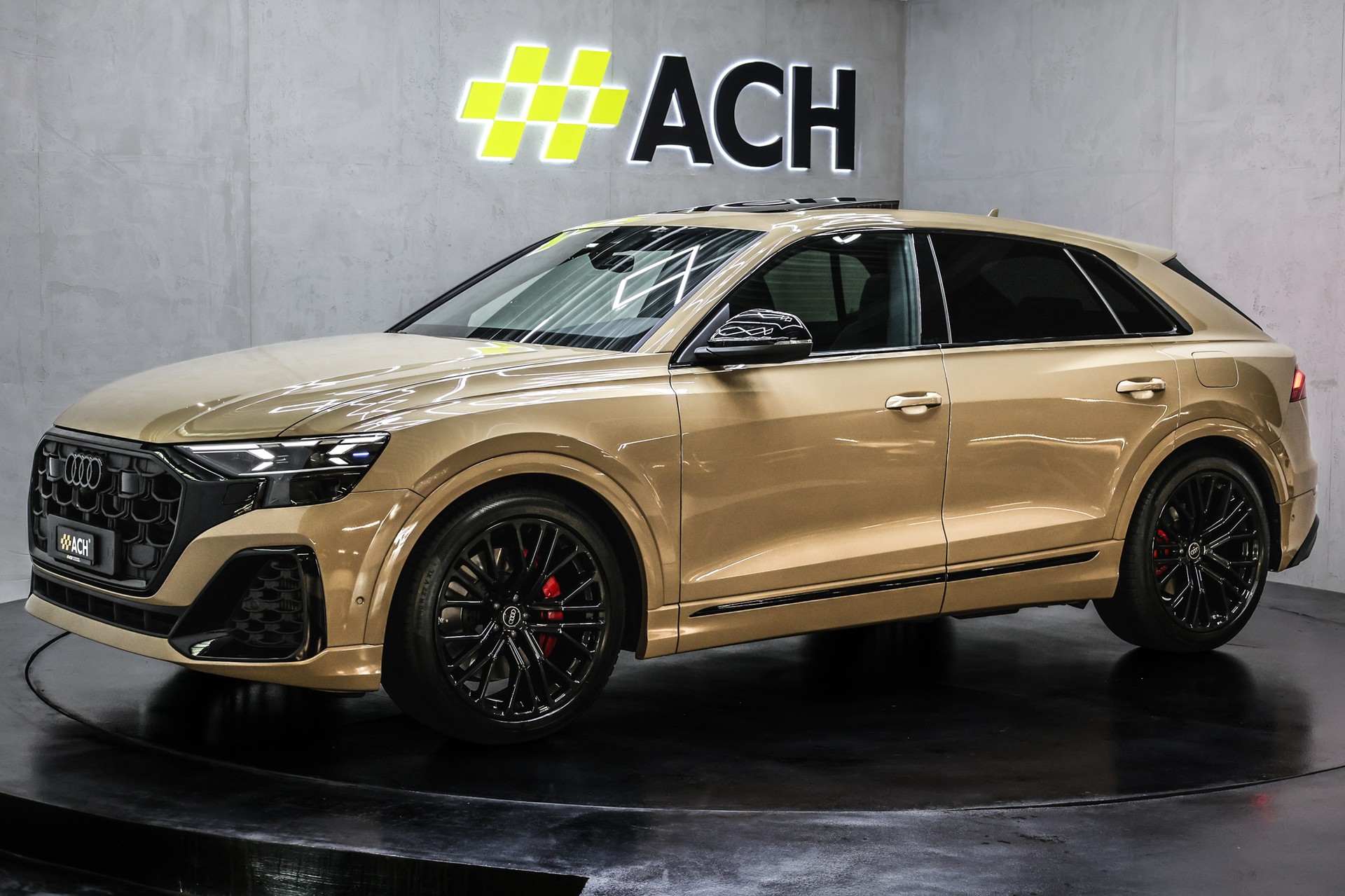 AUDI Q8 60 TFSI e quattro PHEV Tiptronic S-Line-image-5