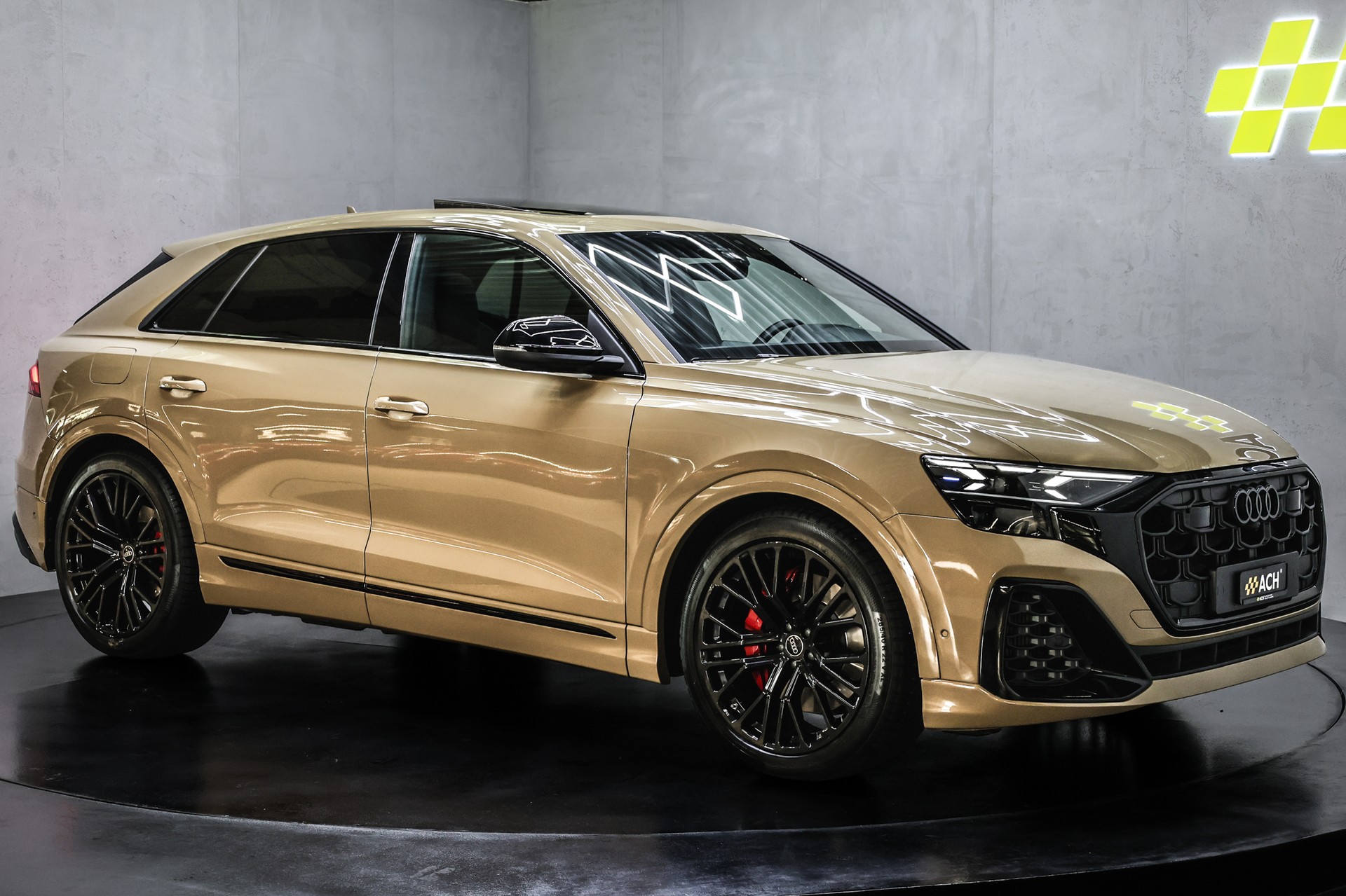 AUDI Q8 60 TFSI e quattro PHEV Tiptronic S-Line-image-11