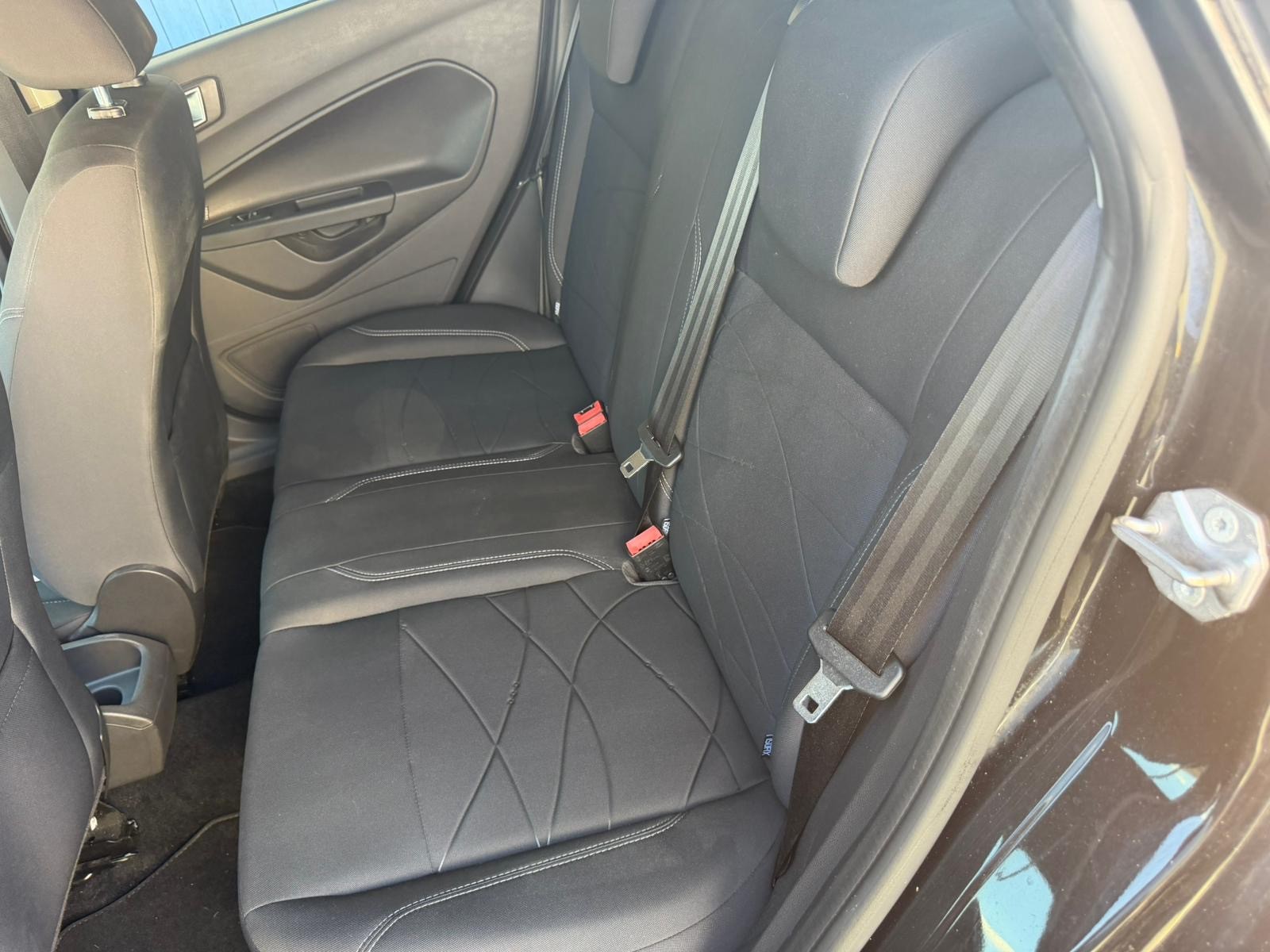 FORD Fiesta 1.0 SCTi Trend-image-9