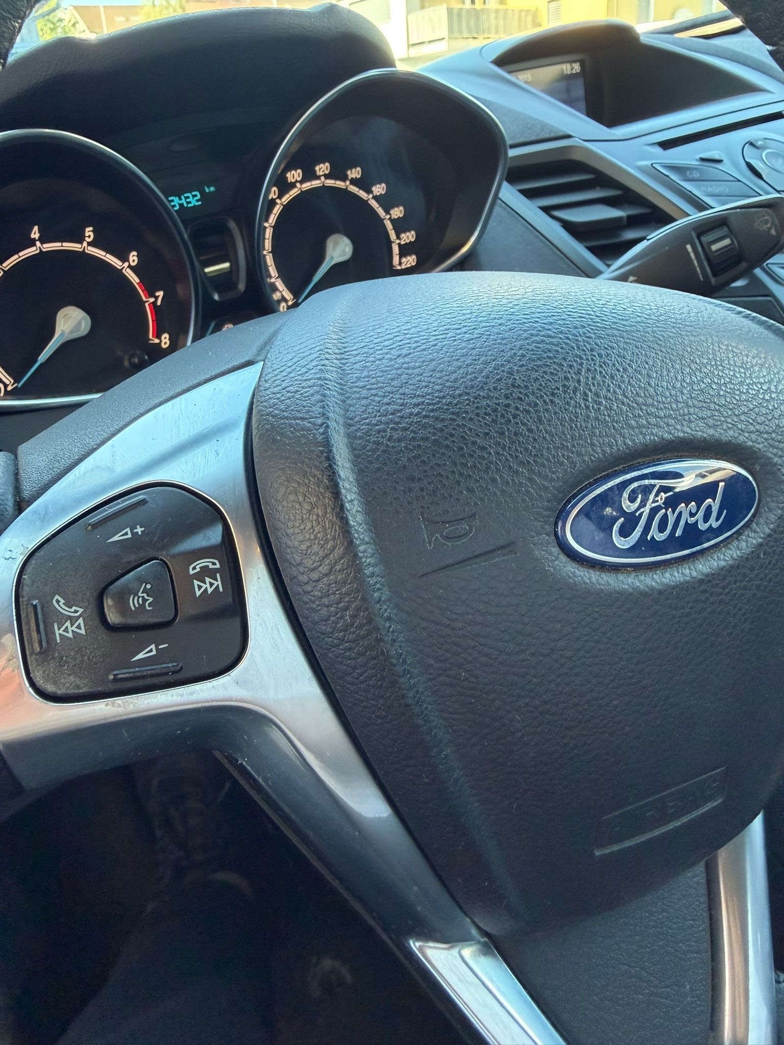 FORD Fiesta 1.0 SCTi Trend-image-12