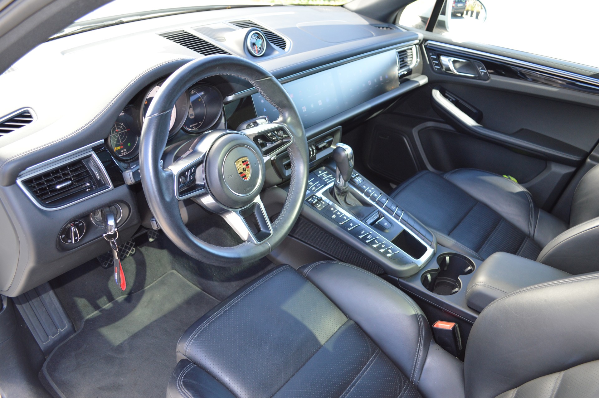 PORSCHE Macan S PDK-image-15