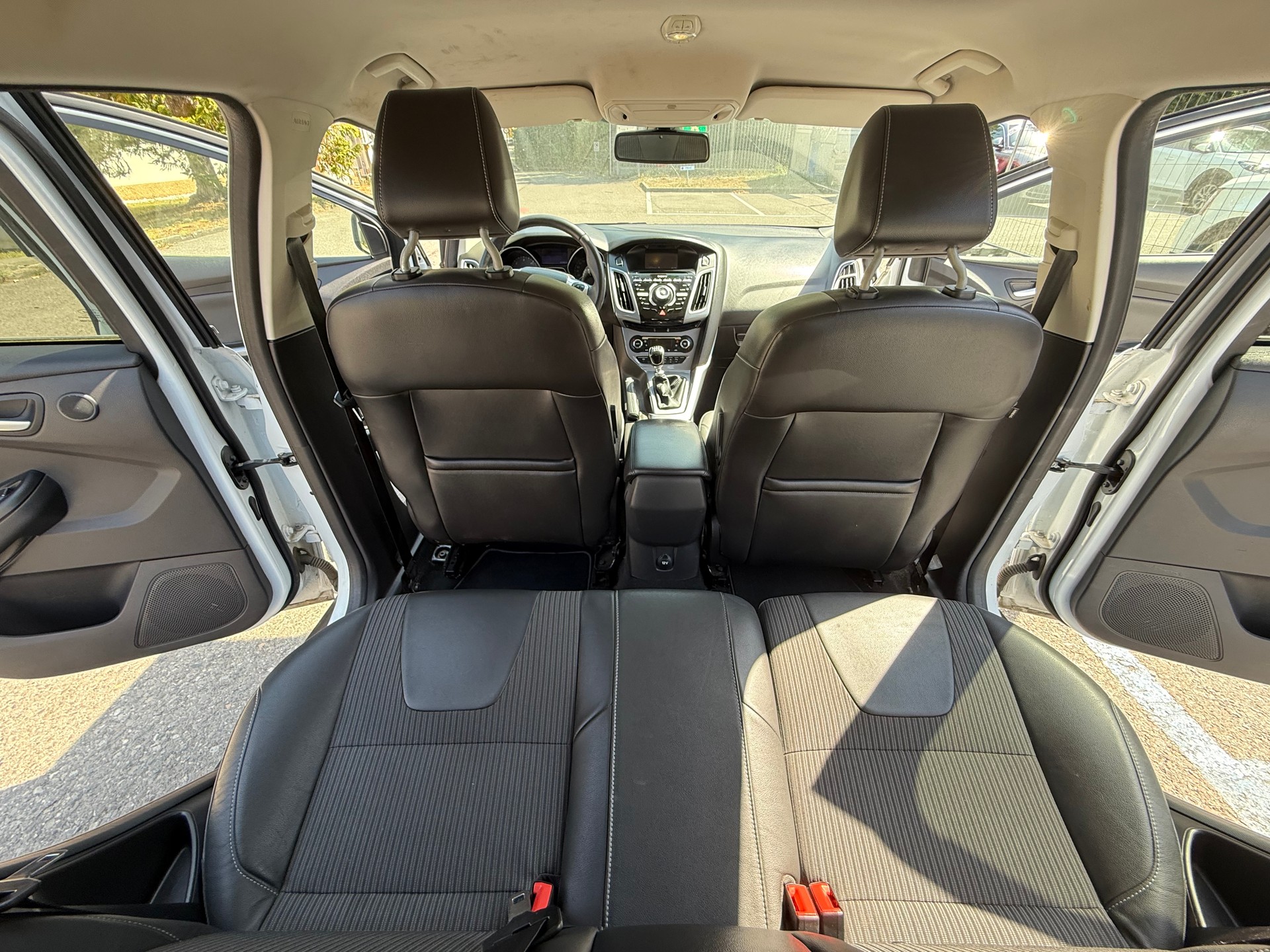 FORD Focus 1.6 TDCi Trend-image-21