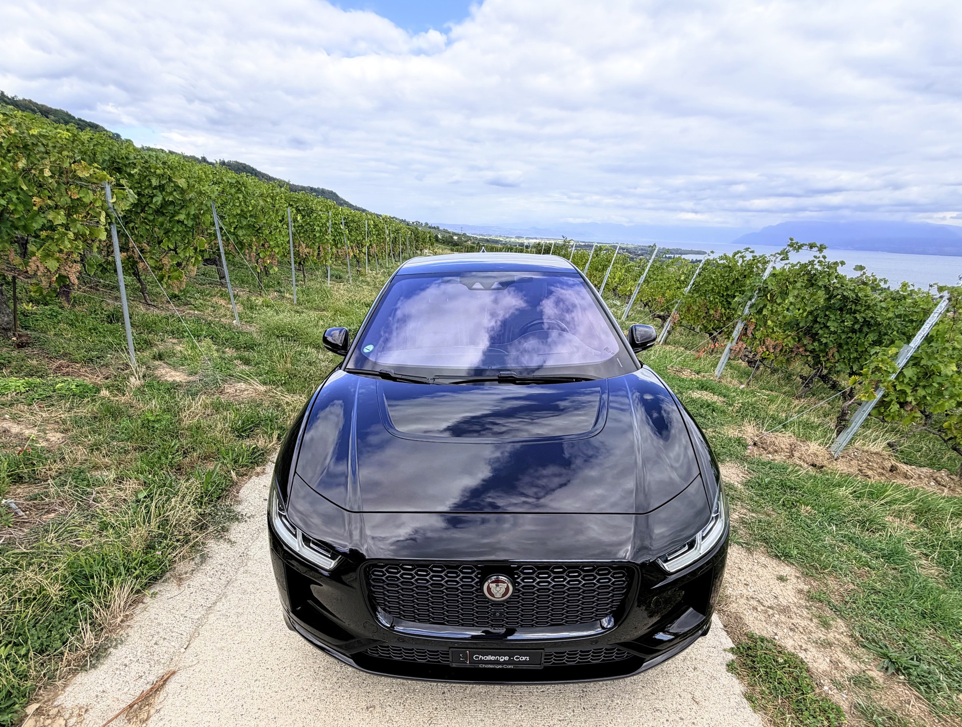 JAGUAR I-Pace EV400 HSE Black AWD-showroom-element-3