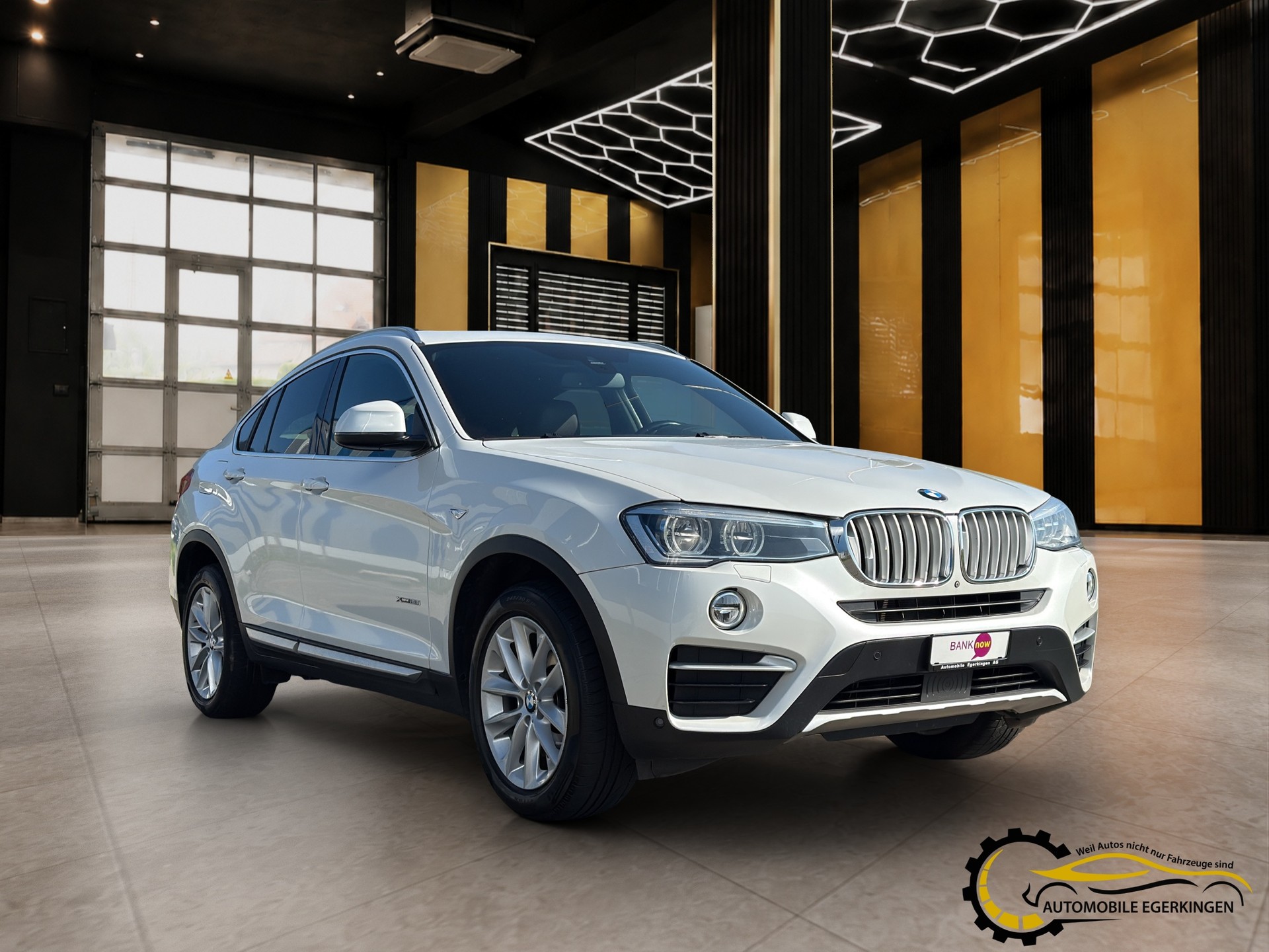 BMW X4 xDrive 28i xLine Steptronic-showroom-element-2