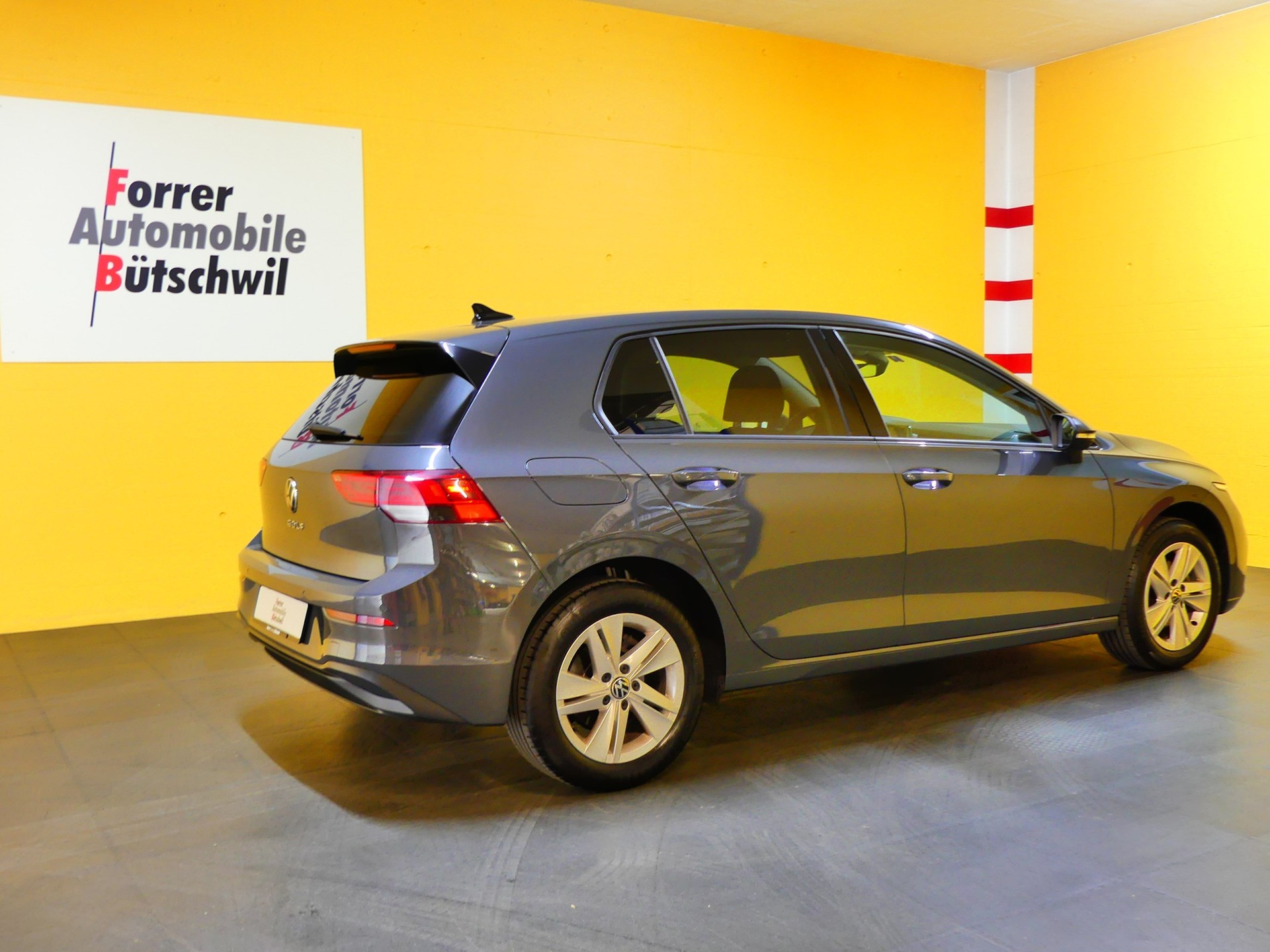 VW Golf 1.5 TSI ACT Life-image-2