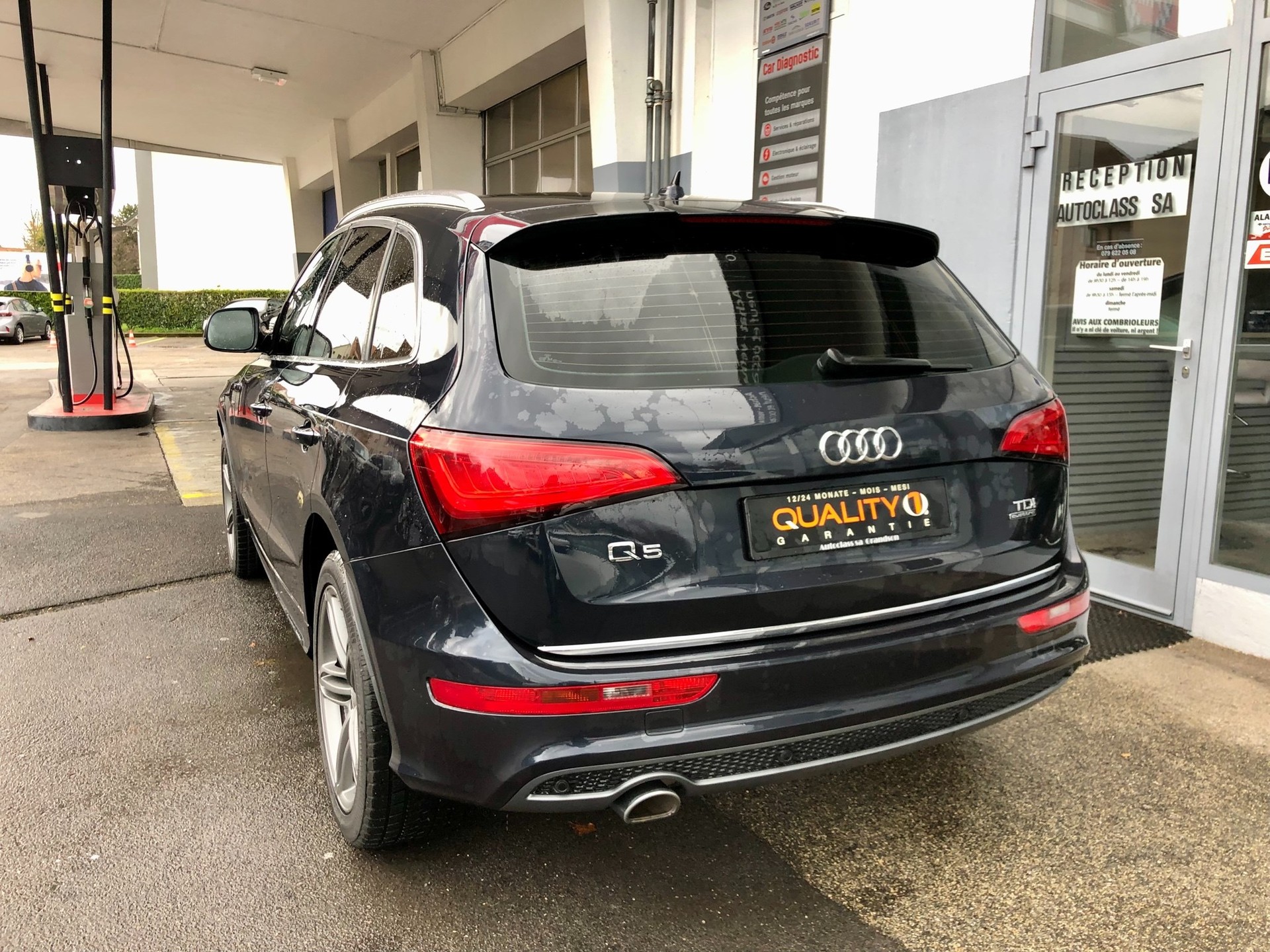 AUDI Q5 2.0 TDI quattro S-tronic S-Line-showroom-element-1
