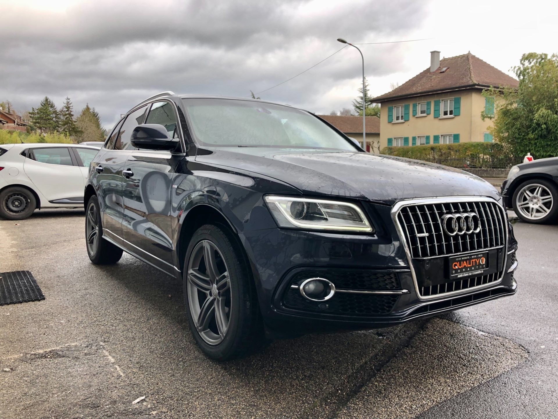 AUDI Q5 2.0 TDI quattro S-tronic S-Line-showroom-element-3