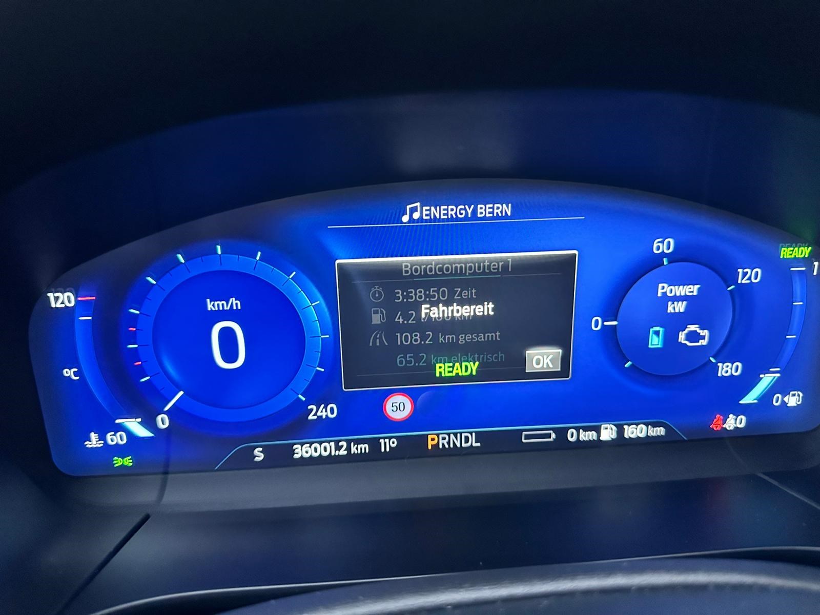FORD Kuga 2.5 PHEV ST-Line 2WD-image-12