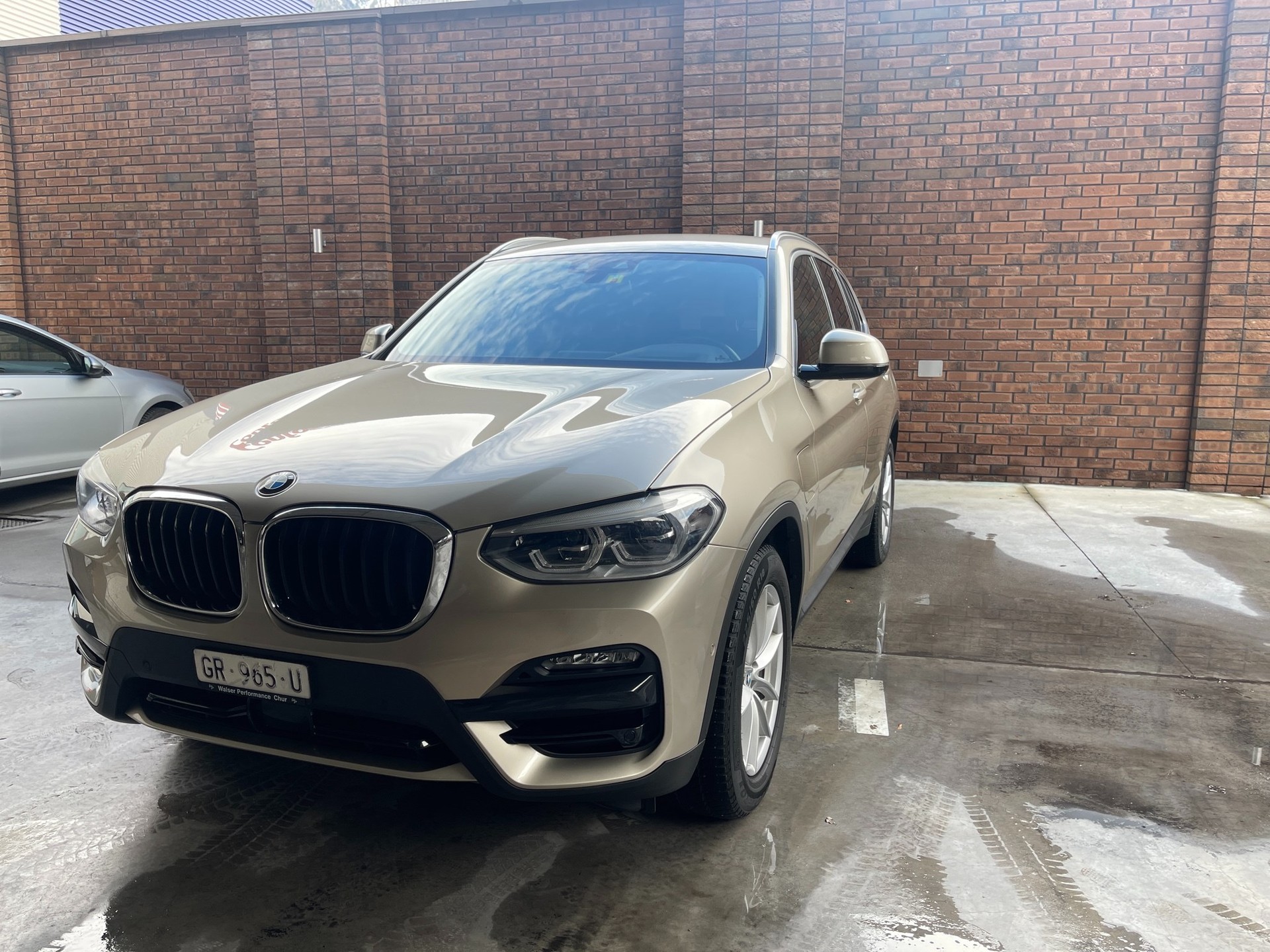 BMW X3 xDrive 30e Luxury Line-image-3