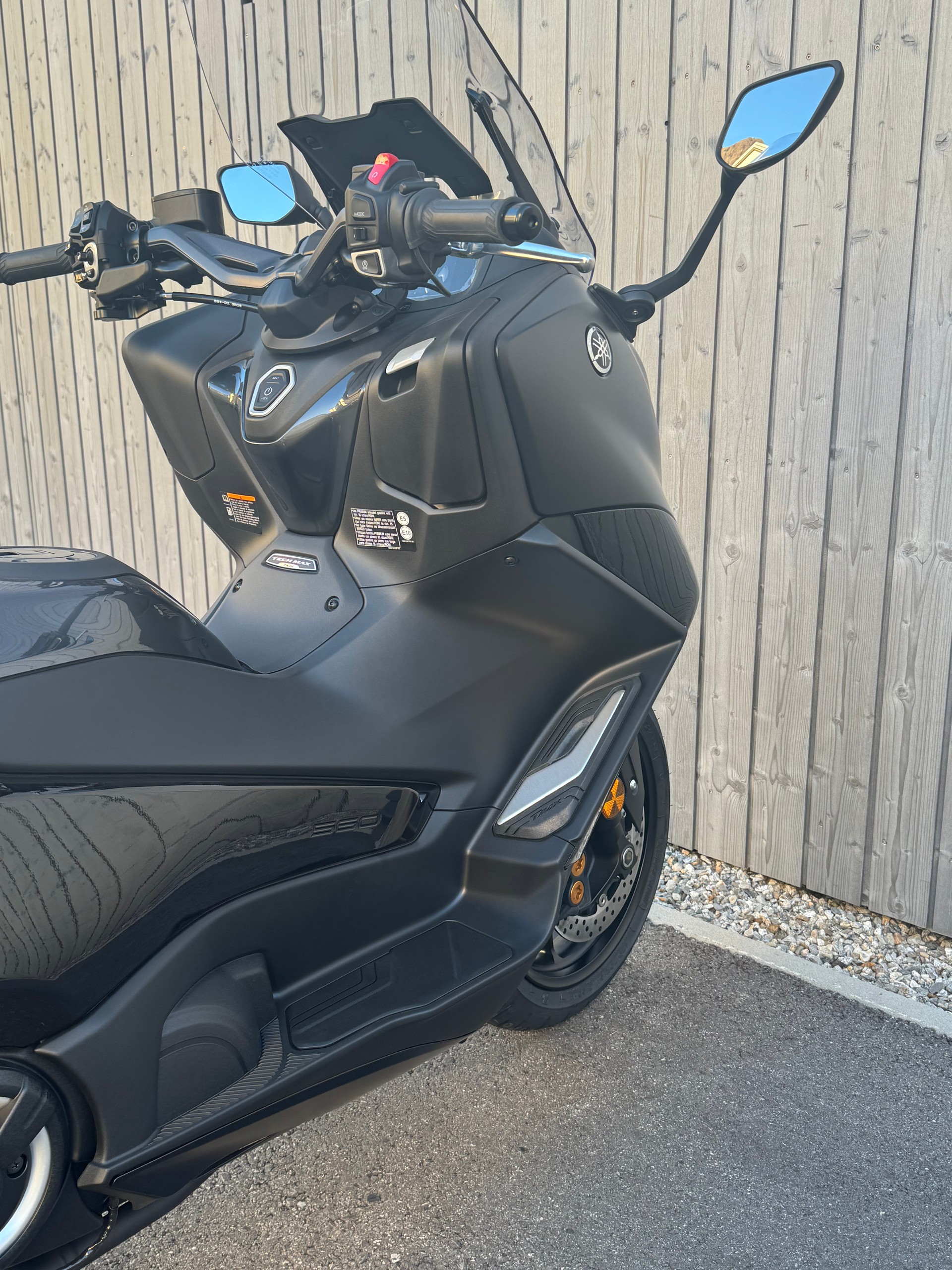 YAMAHA T-MAX Tech-Max XP 560-image-5