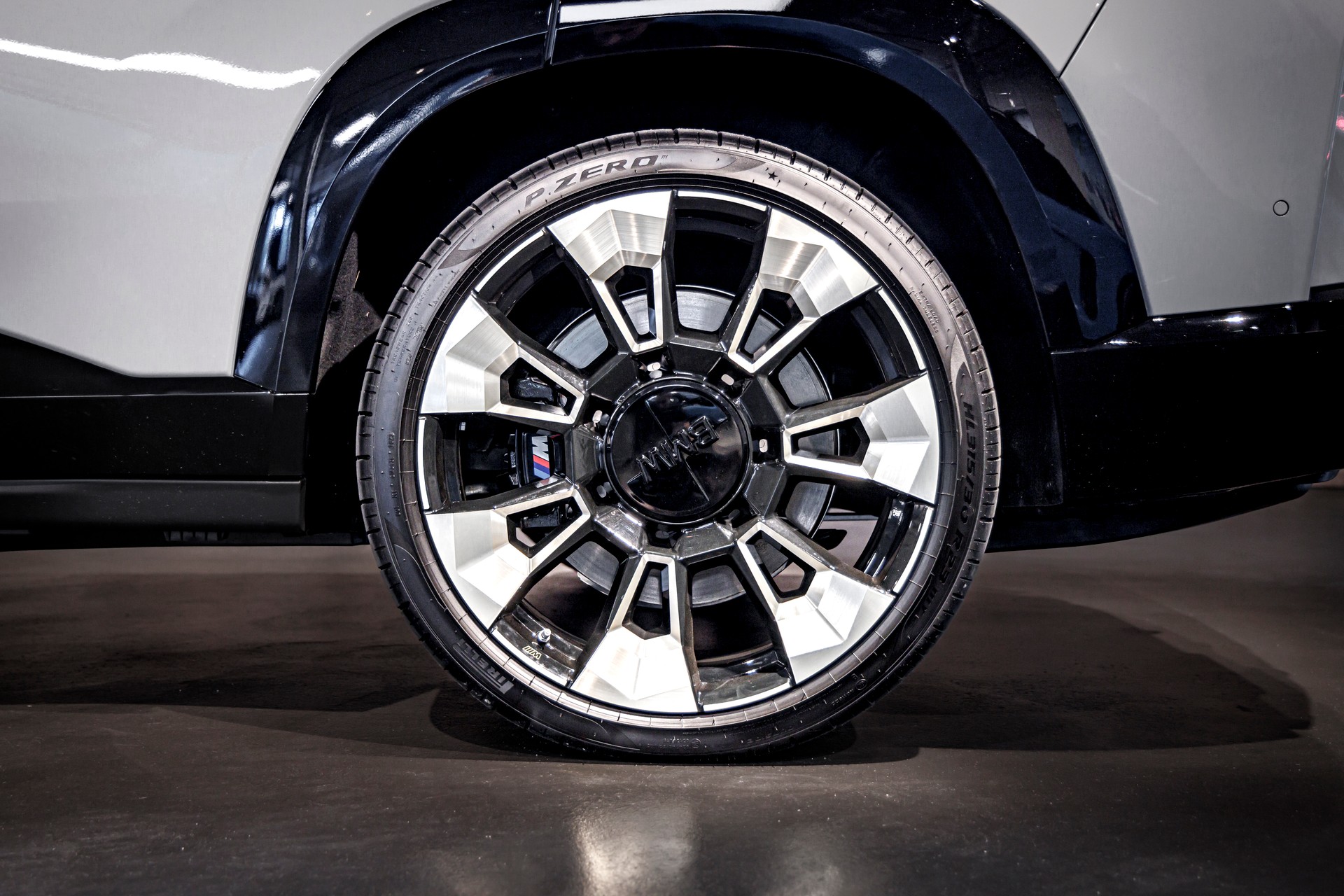 BMW XM xDrive PHEV Steptronic Label-image-6