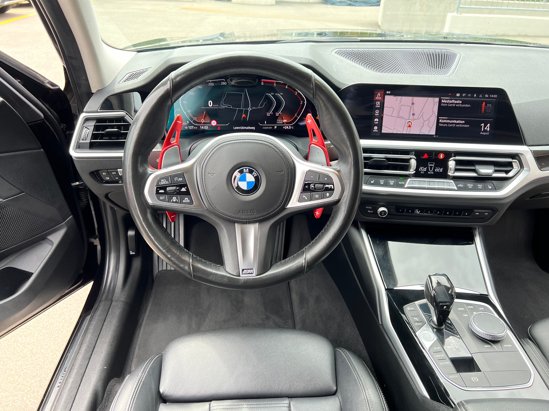 BMW 320d xDrive M Sport Steptronic-image-10