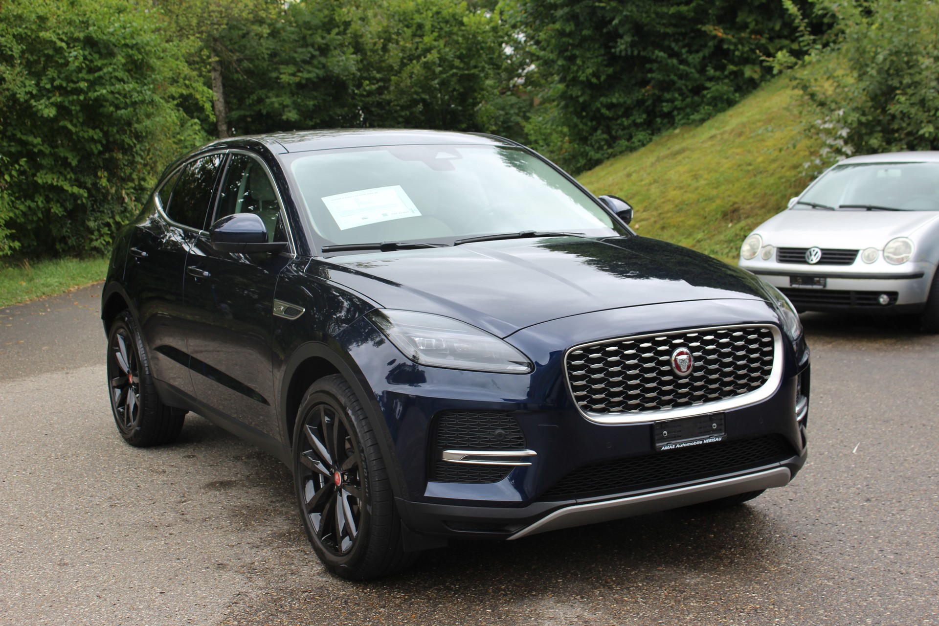JAGUAR E-Pace 2.0d D200 AWD SE-image-8