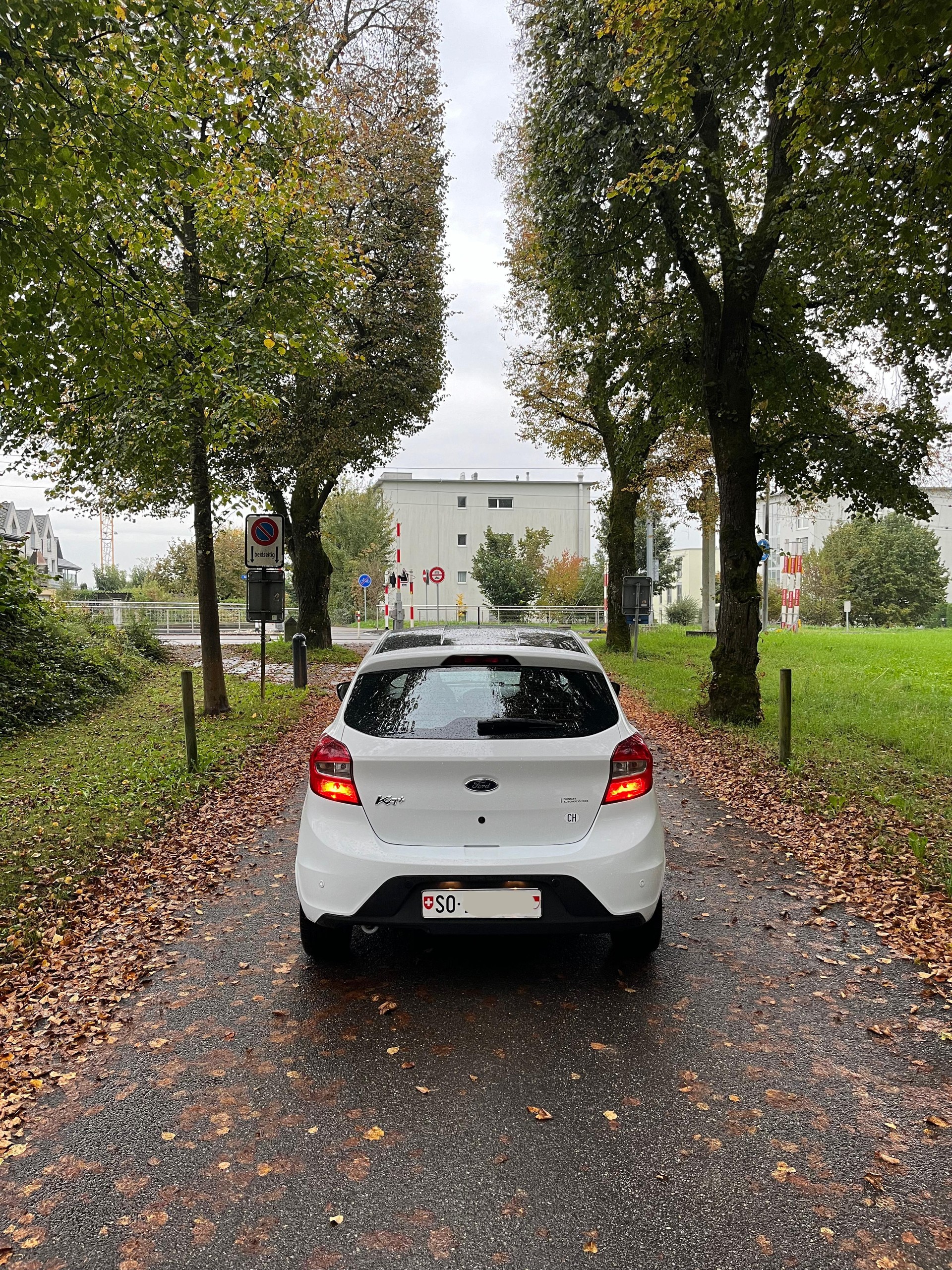 FORD KA+ 1.2 Ti-VCT White Edition-image-2