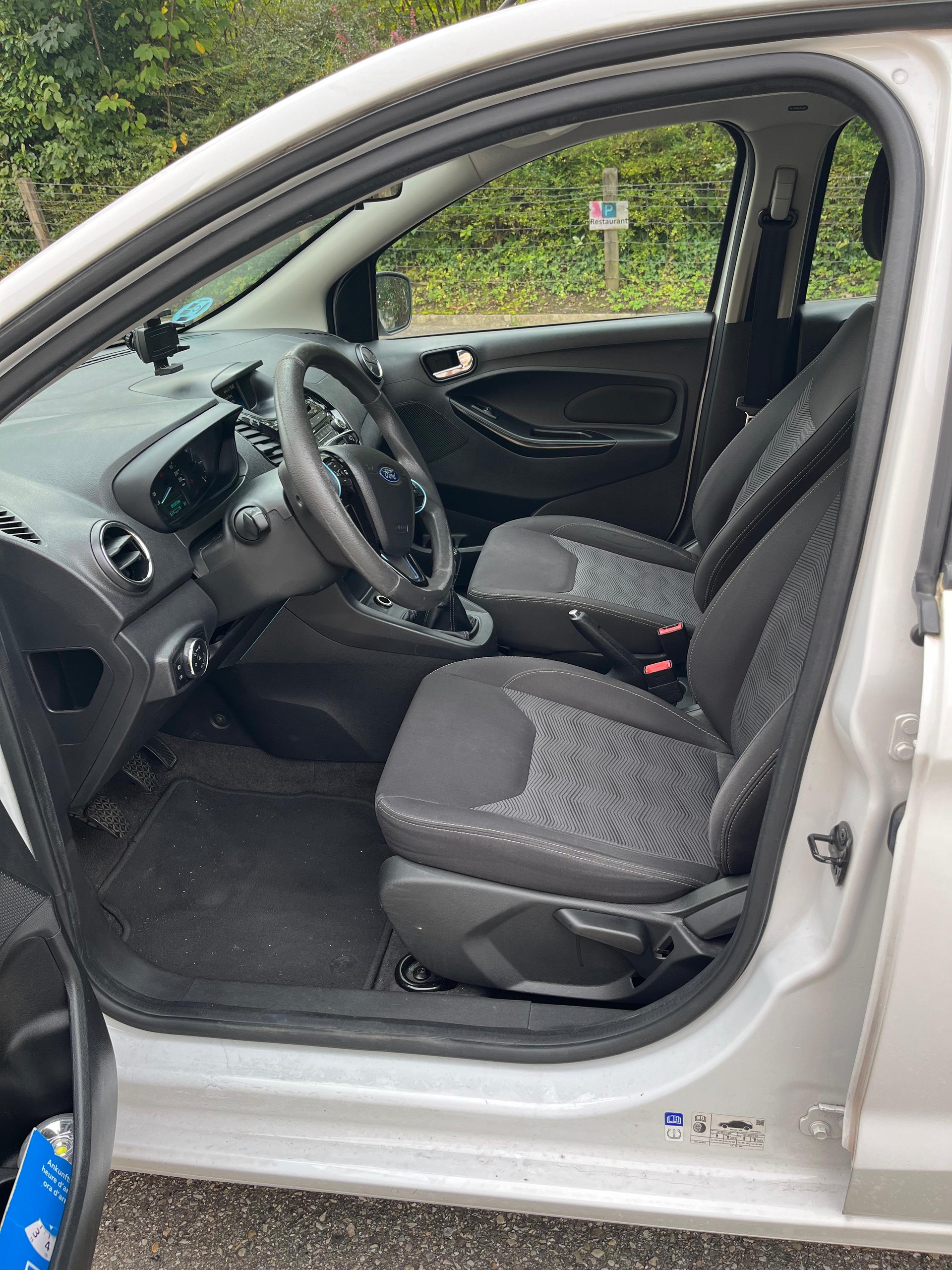 FORD KA+ 1.2 Ti-VCT White Edition-image-5