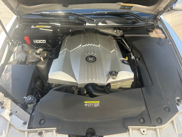 CADILLAC STS 4.6 V8 Sport Luxury AWD-image-6