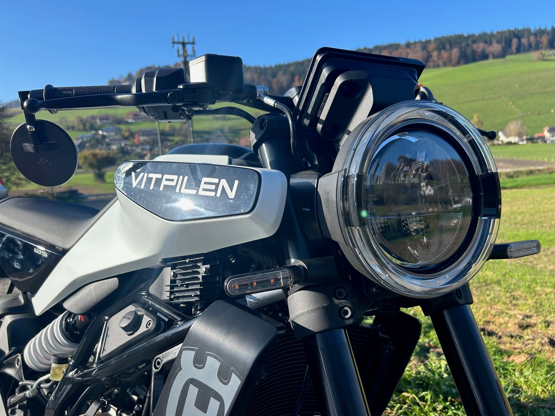 HUSQVARNA Vitpilen 125-image-1