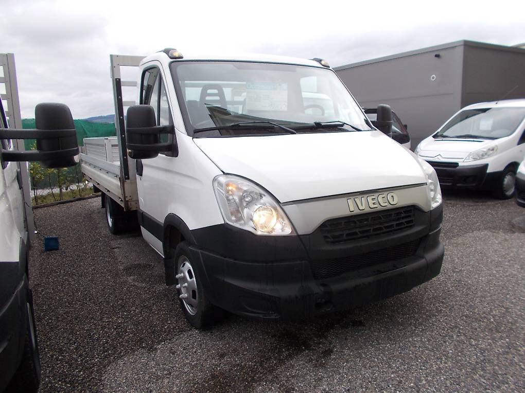 IVECO 35 S 15-showroom-element-1