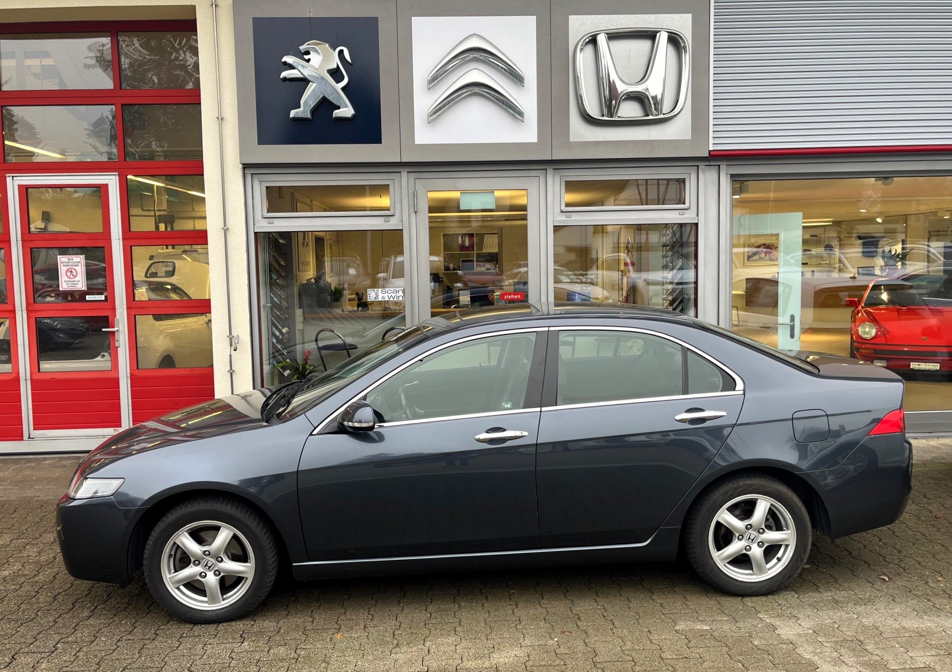 HONDA Accord 2.4i Executive Automatic-image-4