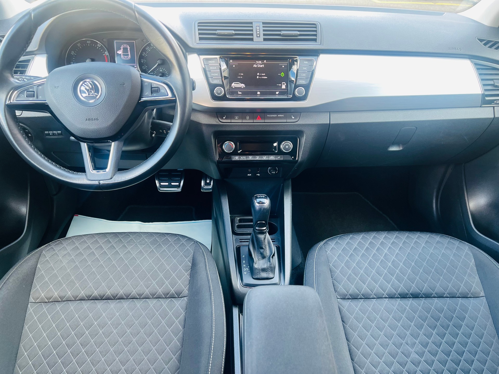 SKODA Fabia 1.2 TSI Swiss Edition DSG-image-10