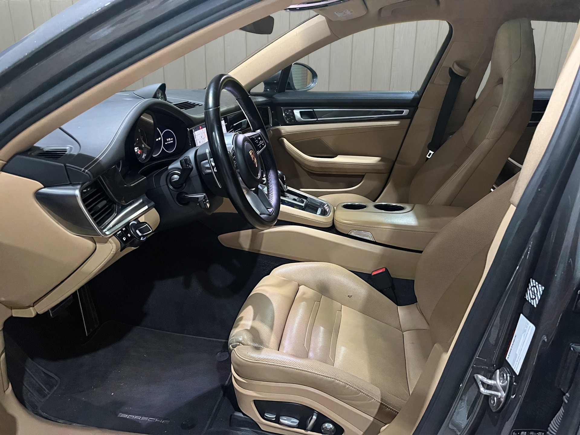 PORSCHE Panamera 4 E-Hybrid Sport Turismo PDK-image-12