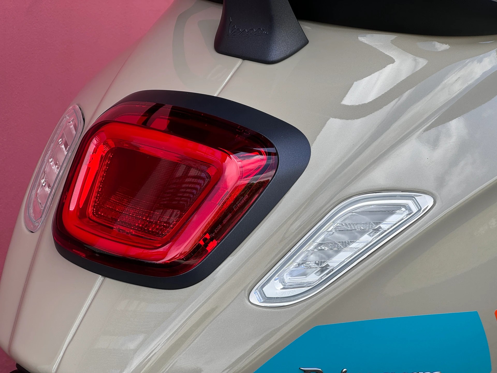 PIAGGIO Vespa 125 Primavera Sport ABS-image-8