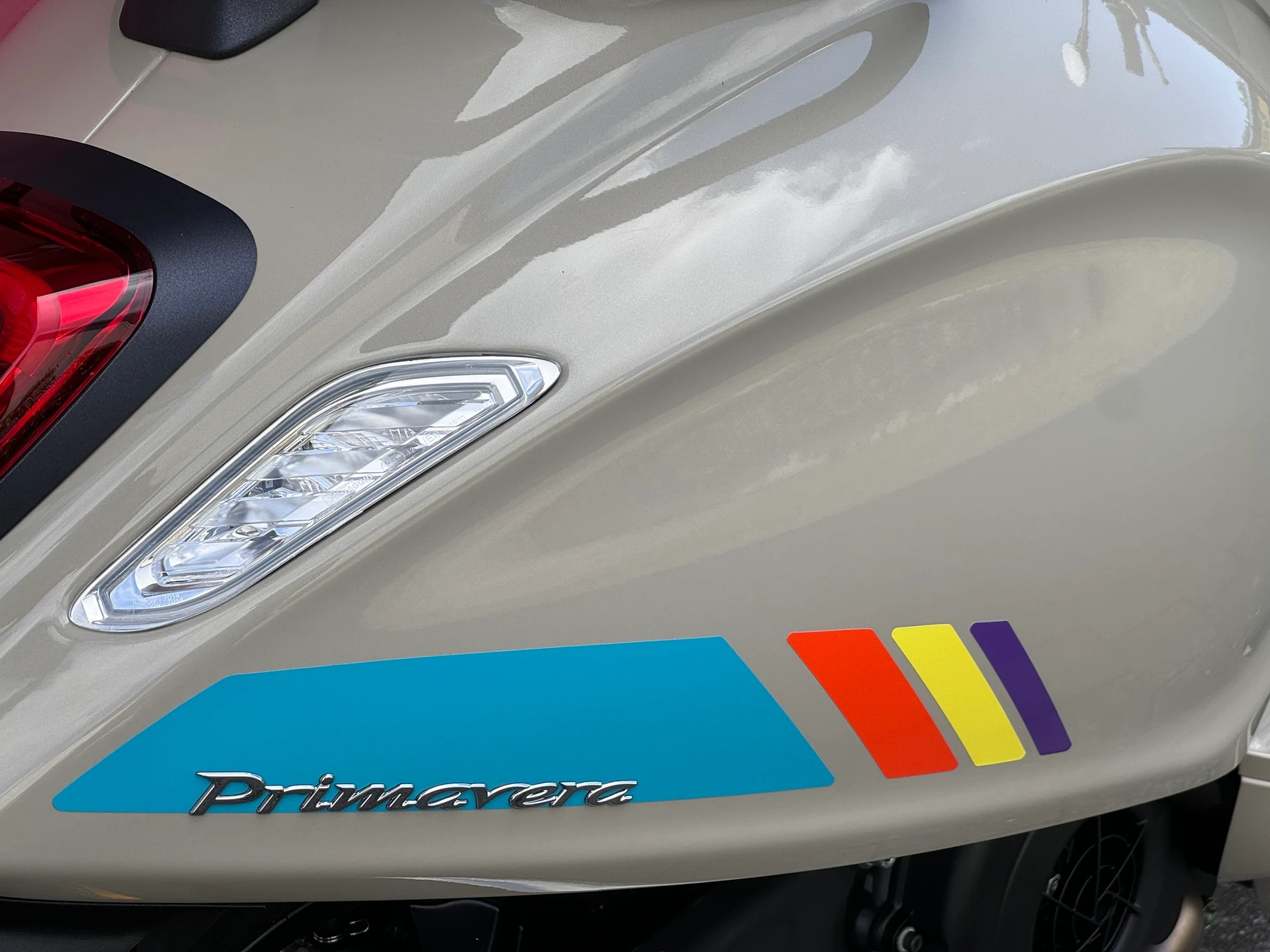 PIAGGIO Vespa 125 Primavera Sport ABS-image-5