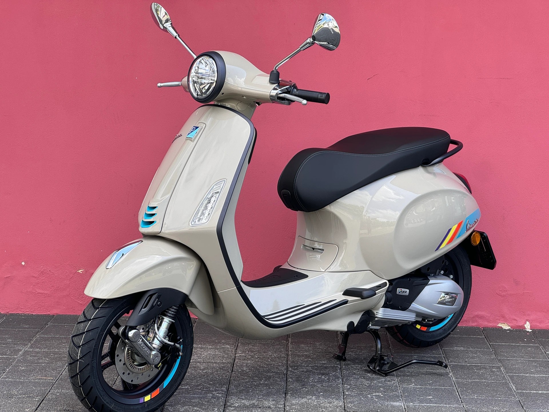 PIAGGIO Vespa 125 Primavera Sport ABS-image-11