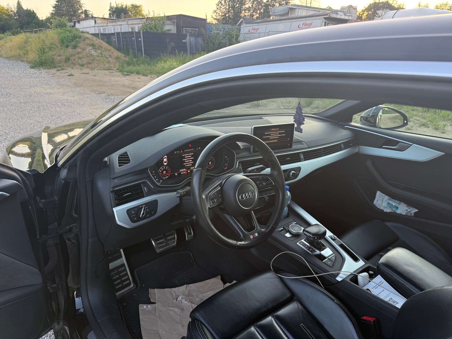 AUDI A5 Coupé 2.0 TFSI S-tronic-image-8