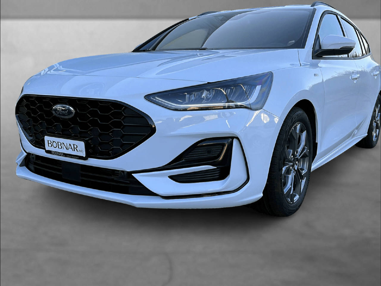 FORD Focus Station Wagon 1.0i EcoB Hybrid 155 ST-Line X-showroom-element-1