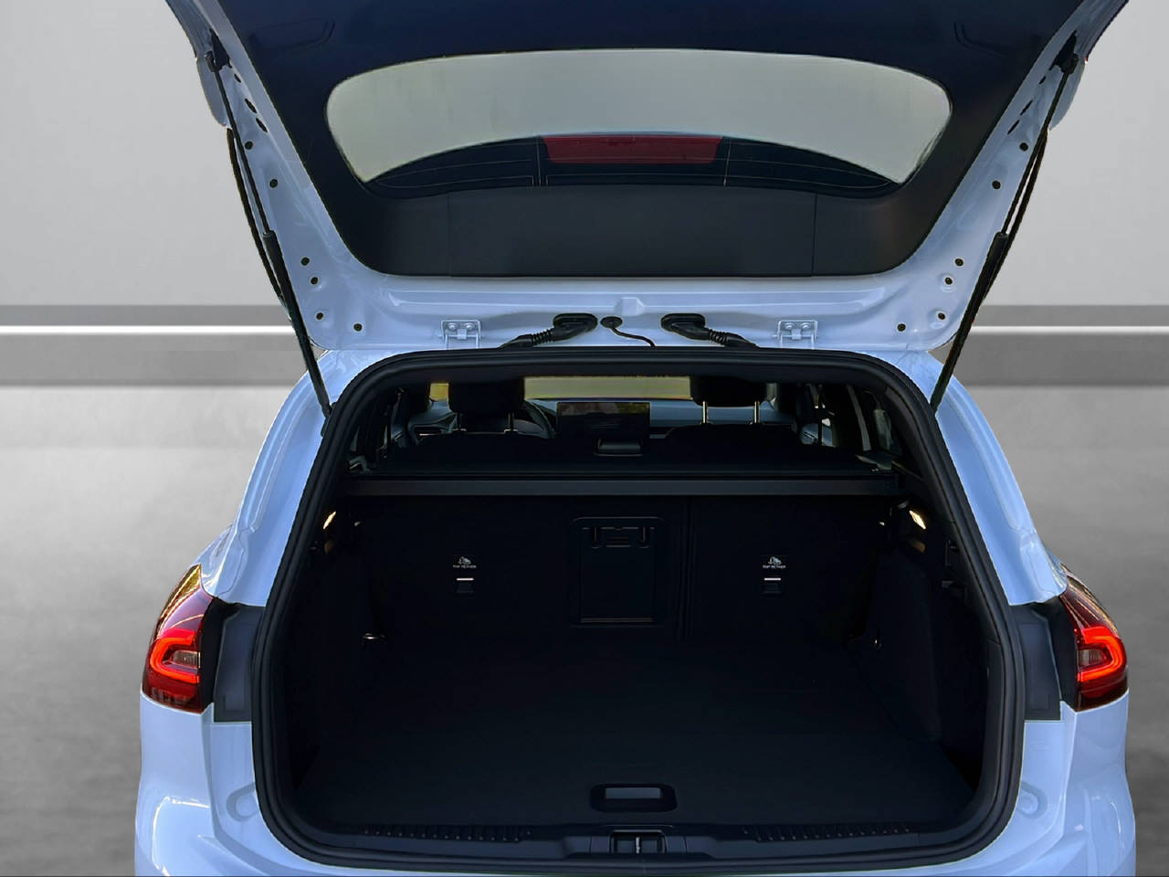 FORD Focus Station Wagon 1.0i EcoB Hybrid 155 ST-Line X-image-7