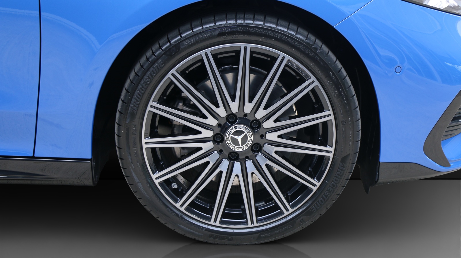 MERCEDES-BENZ CLA 350 4Matic 85 kWh With EQ-image-17