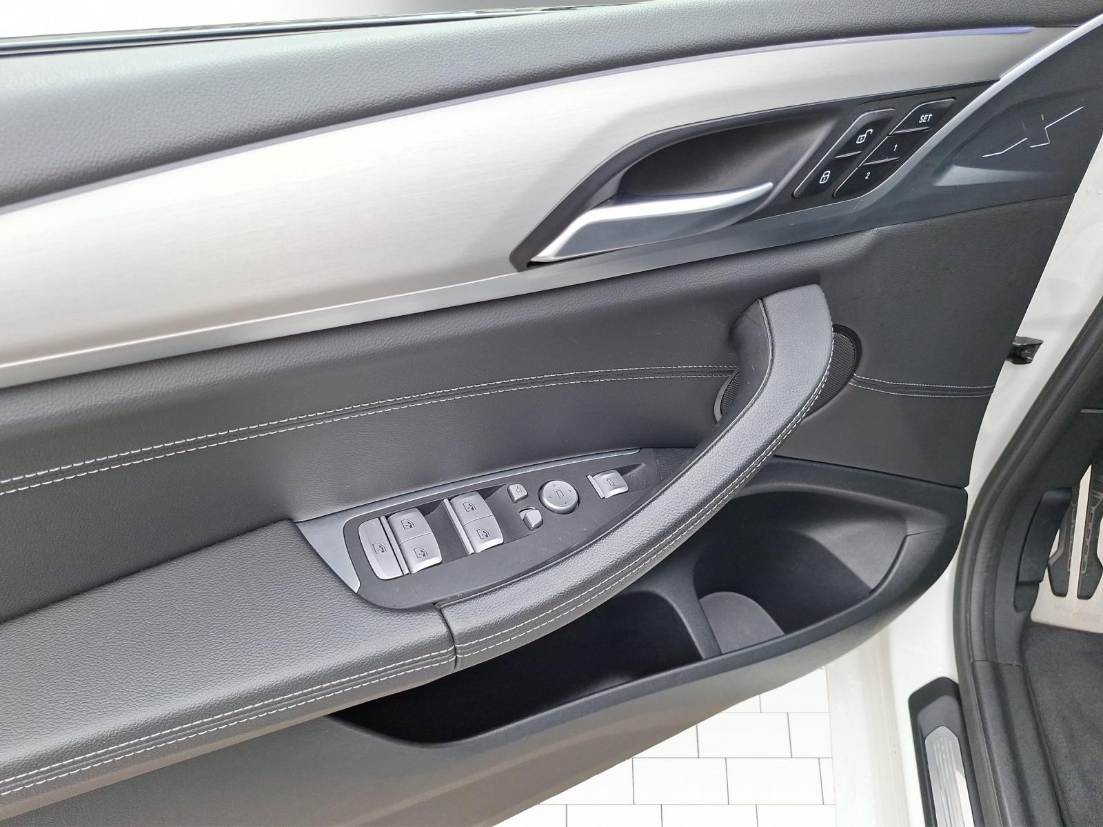BMW X3 30d xDrive-image-9