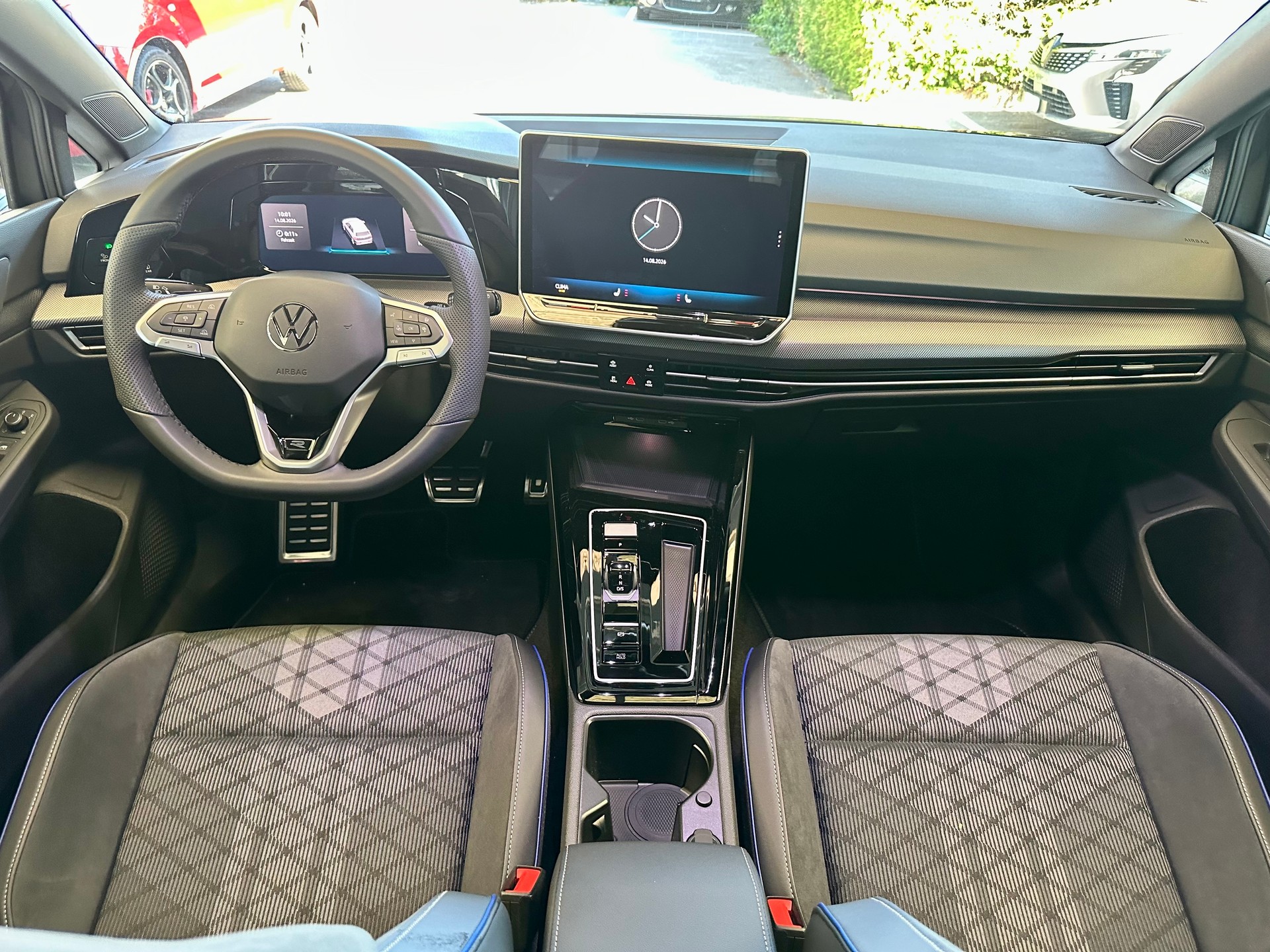 VW Golf 1.5 e TSI mHEV R-Line DSG 5 Jahre Garantie-image-9