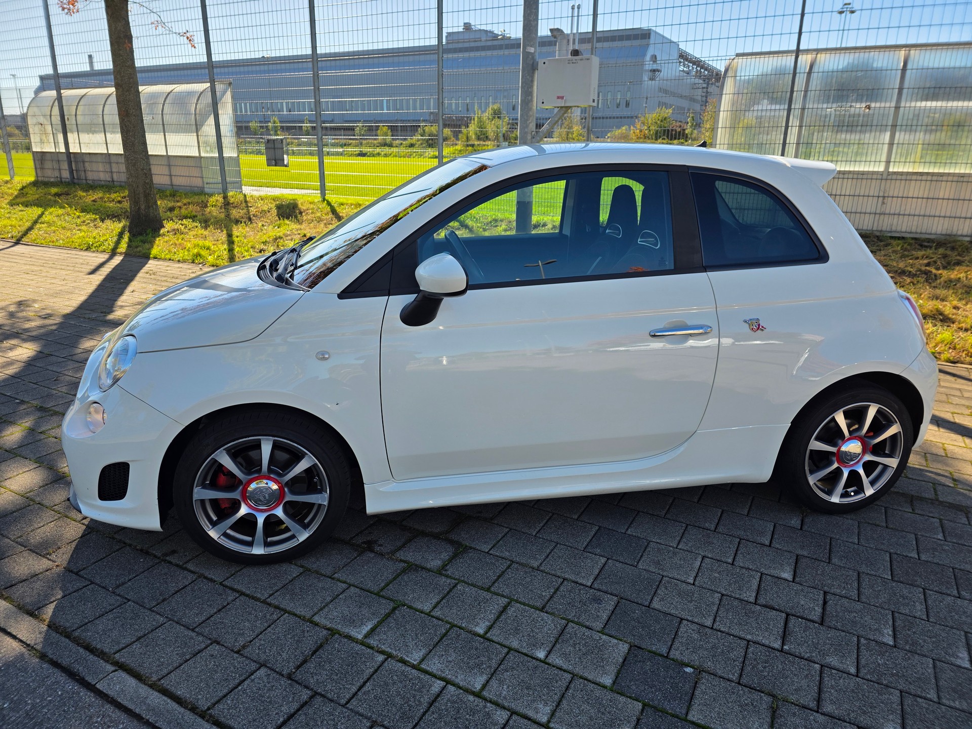 FIAT 500 1.4 16V Turbo Abarth-showroom-element-3