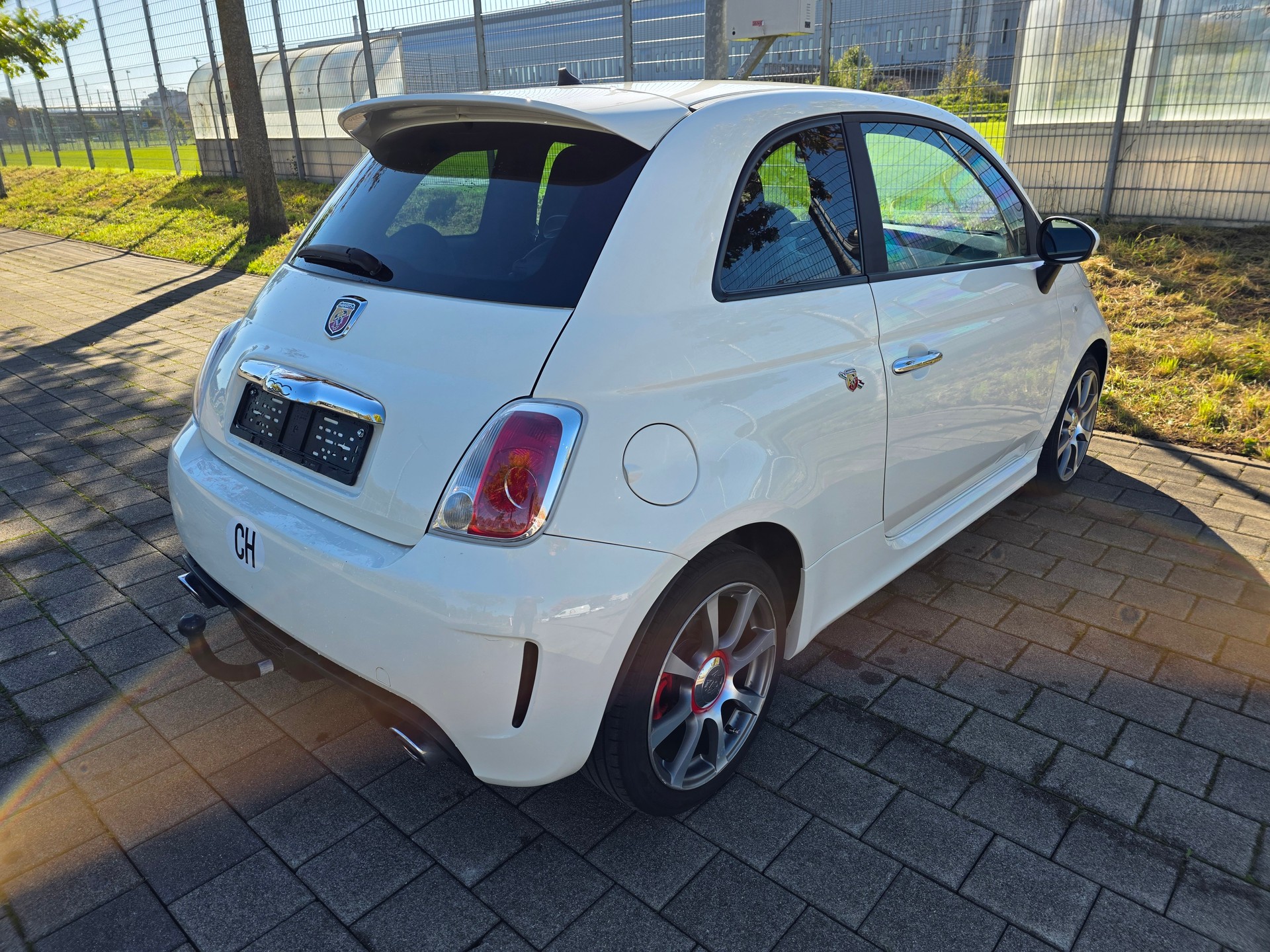 FIAT 500 1.4 16V Turbo Abarth-image-6