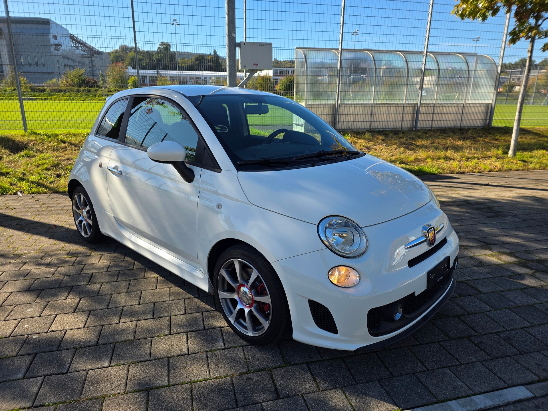 FIAT 500 1.4 16V Turbo Abarth-showroom-element-1