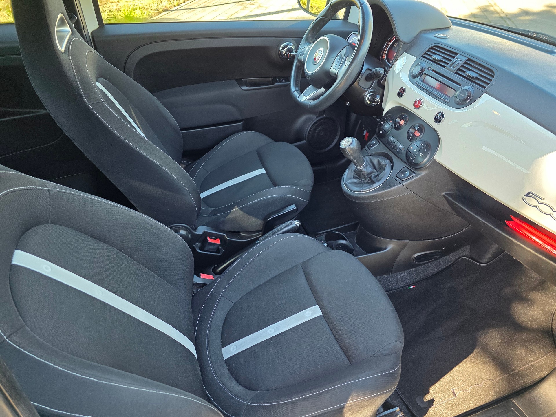 FIAT 500 1.4 16V Turbo Abarth-image-12