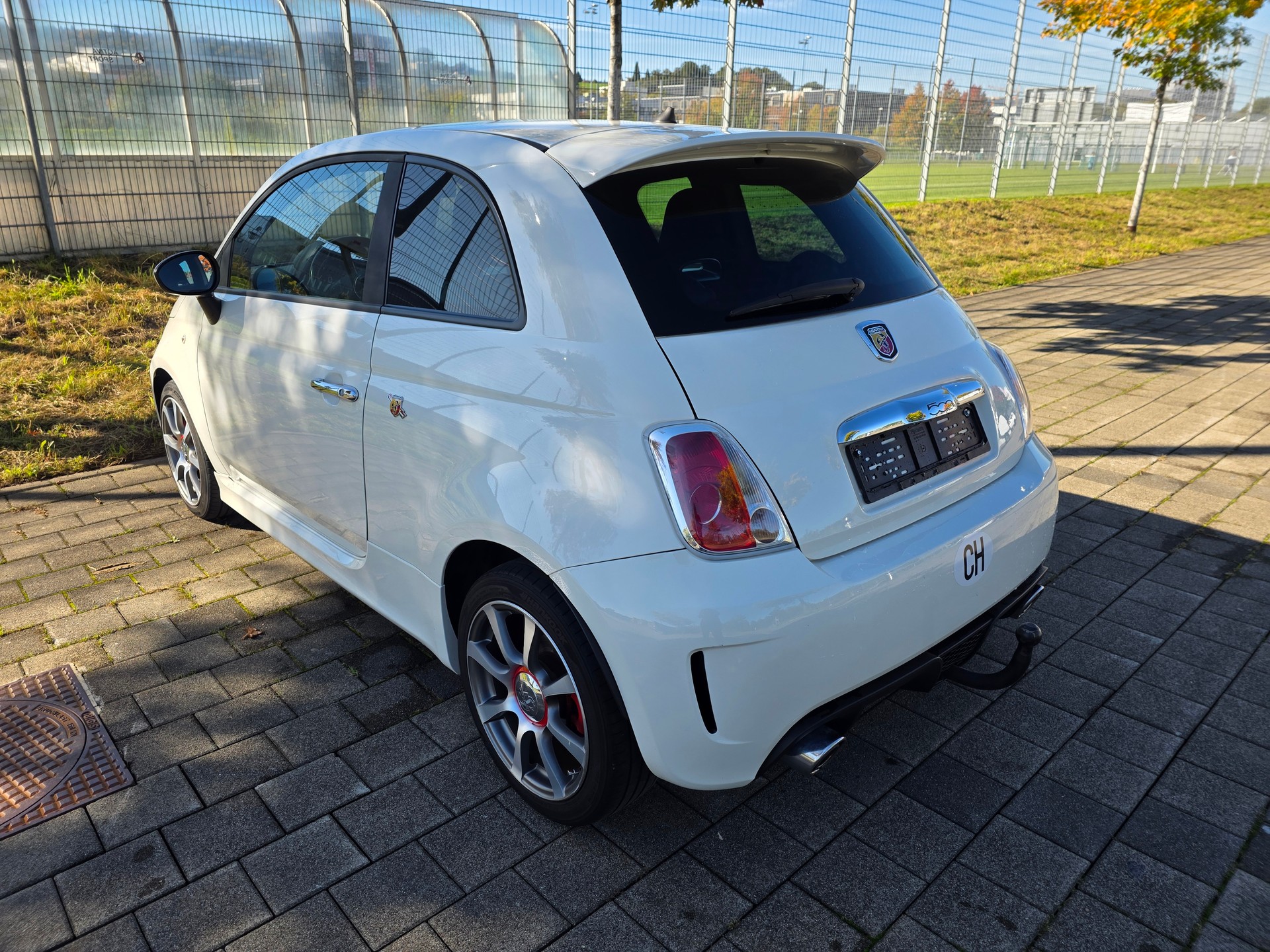 FIAT 500 1.4 16V Turbo Abarth-image-5