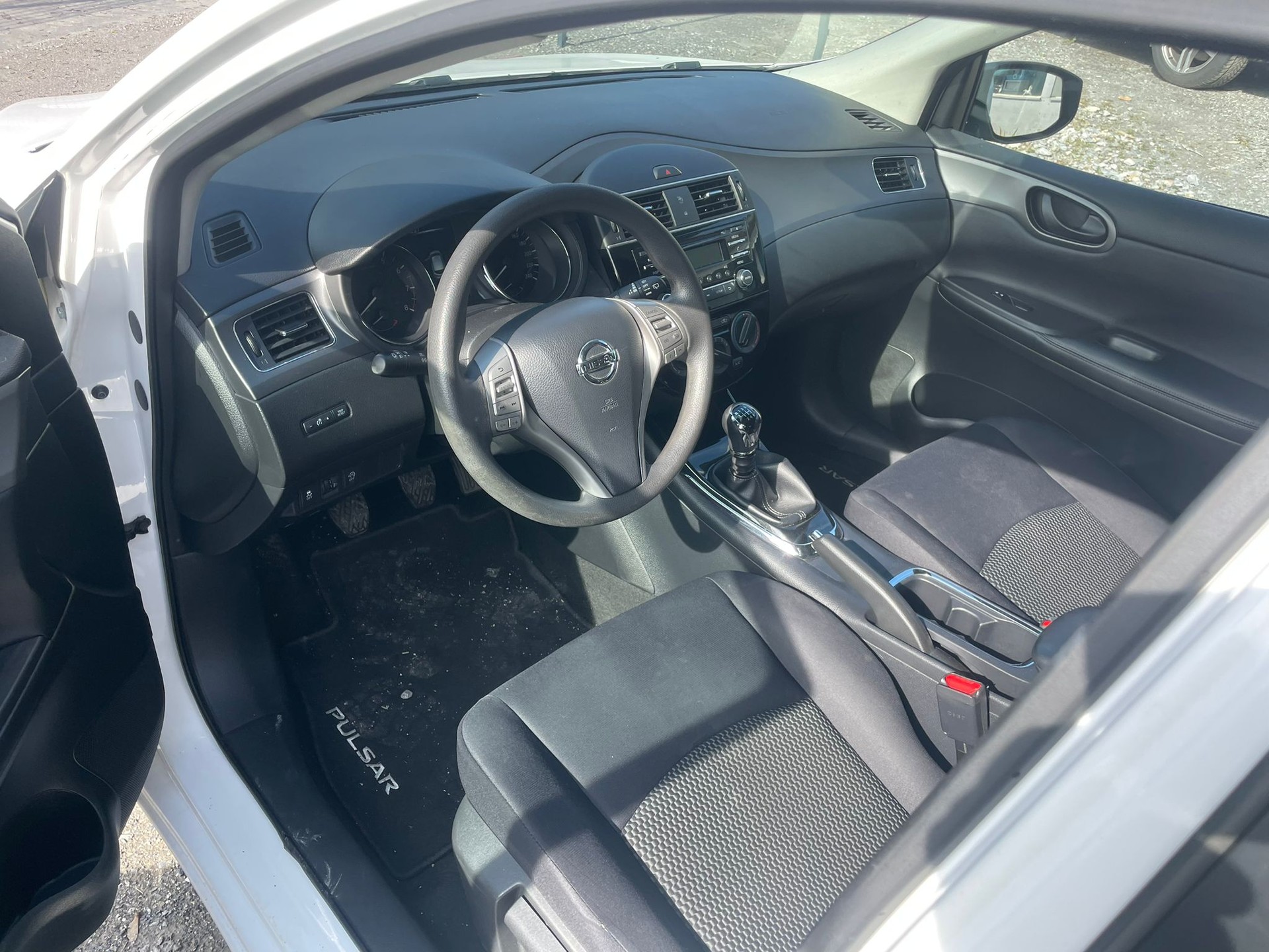 NISSAN Pulsar 1.2 DIG-T-image-11