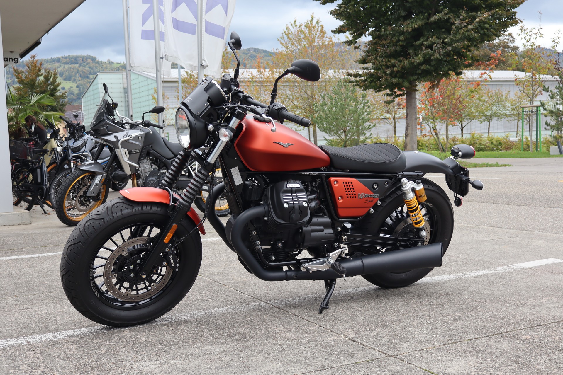 MOTO GUZZI V9 Bobber Sport 850 ABS-image-4