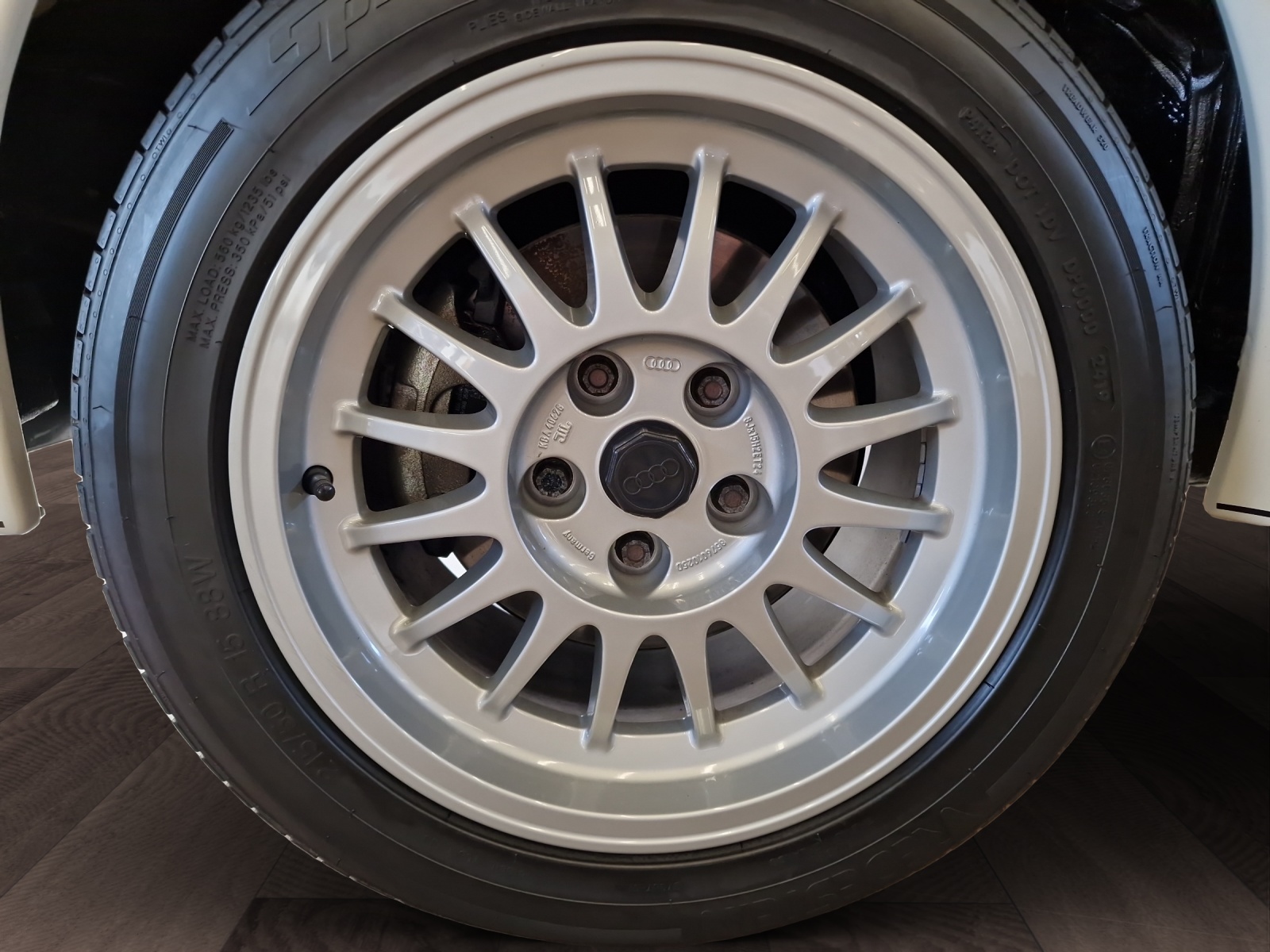 AUDI quattro Turbo-image-12