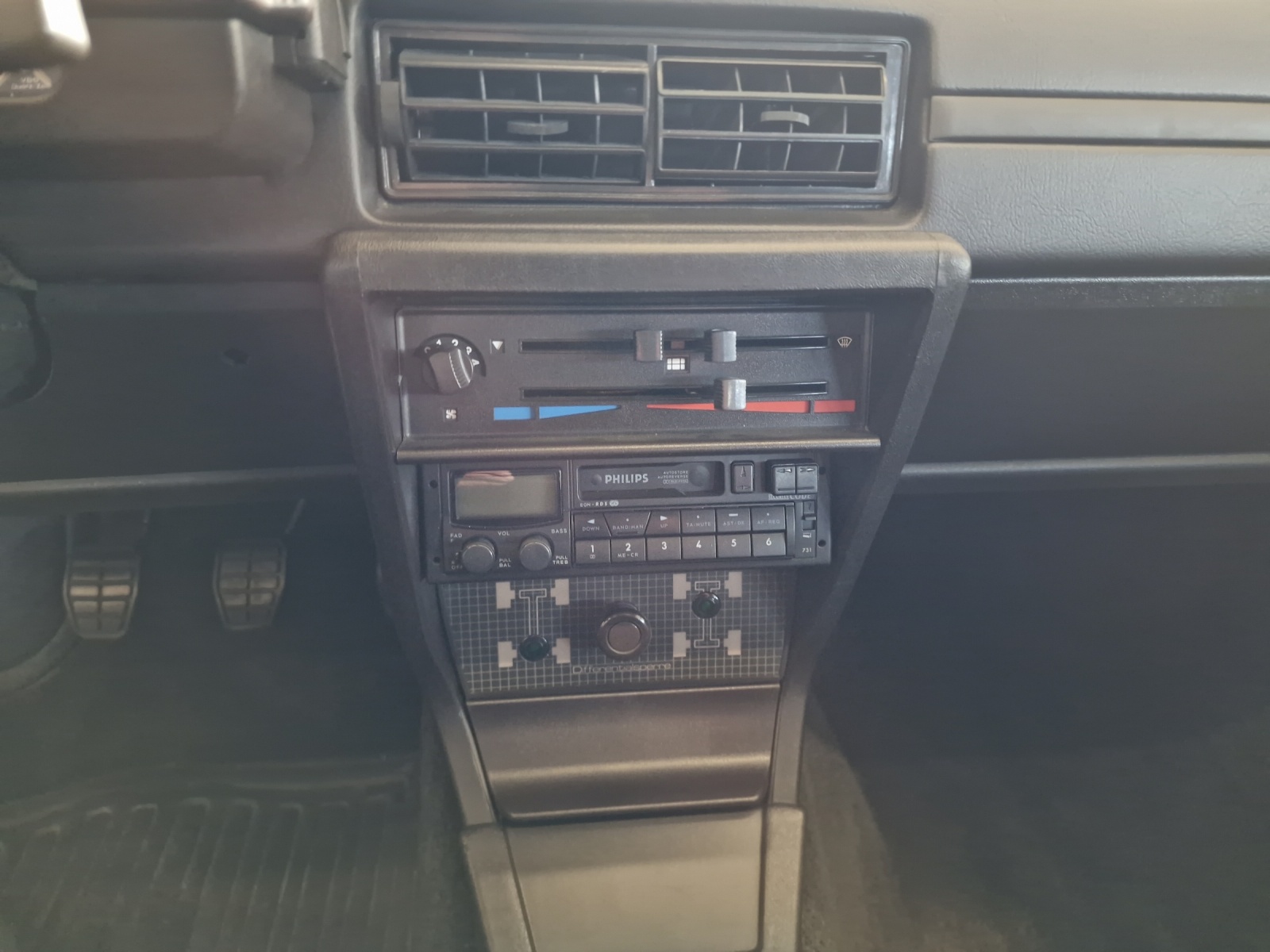 AUDI quattro Turbo-image-8