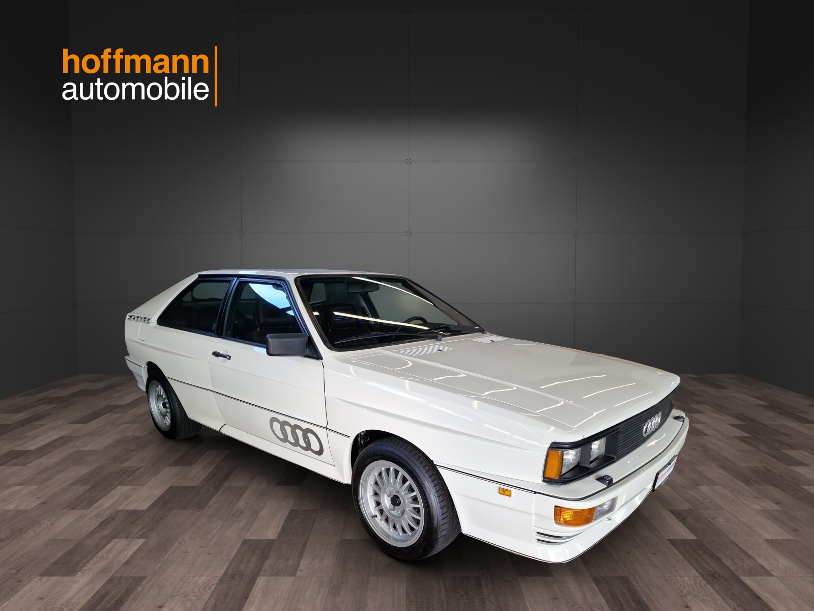 AUDI quattro Turbo-showroom-element-2