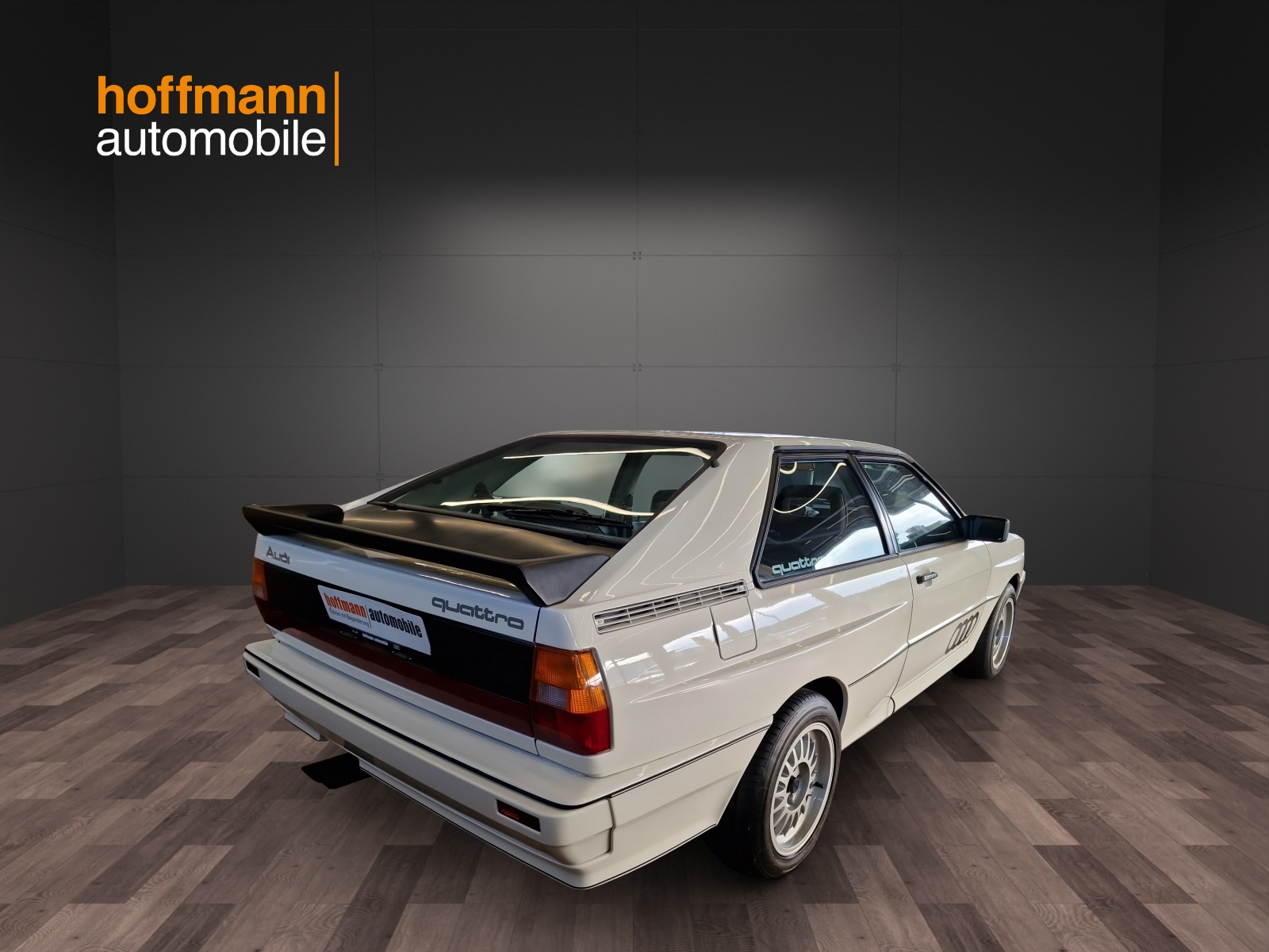 AUDI quattro Turbo-showroom-element-3