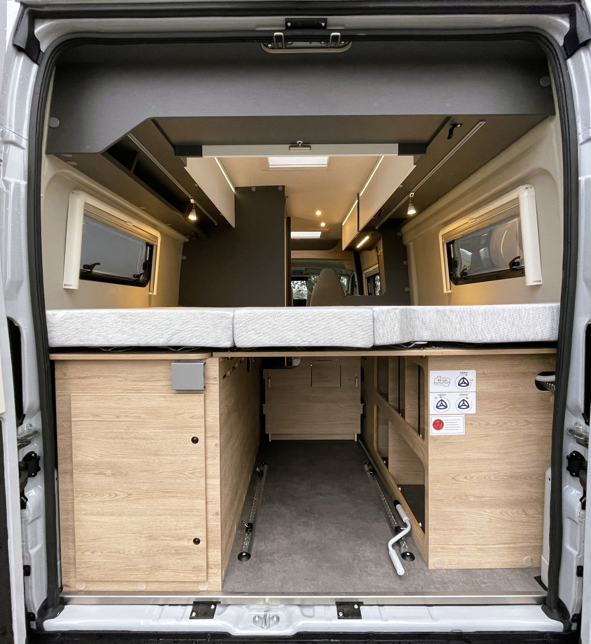 DETHLEFFS Globetrail 640 ES-image-7