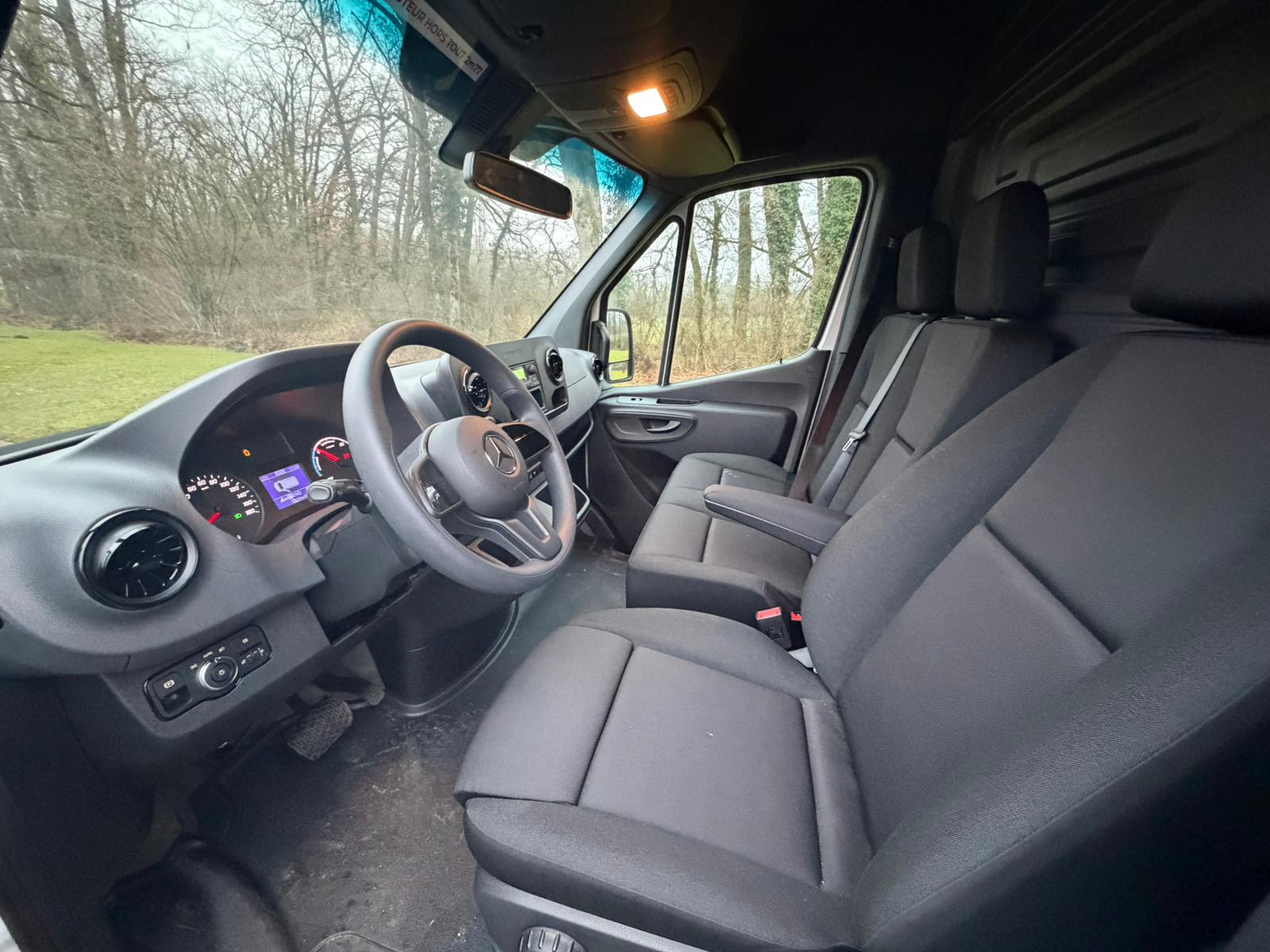 MERCEDES-BENZ eSprinter 312 47kWh Standard-image-9
